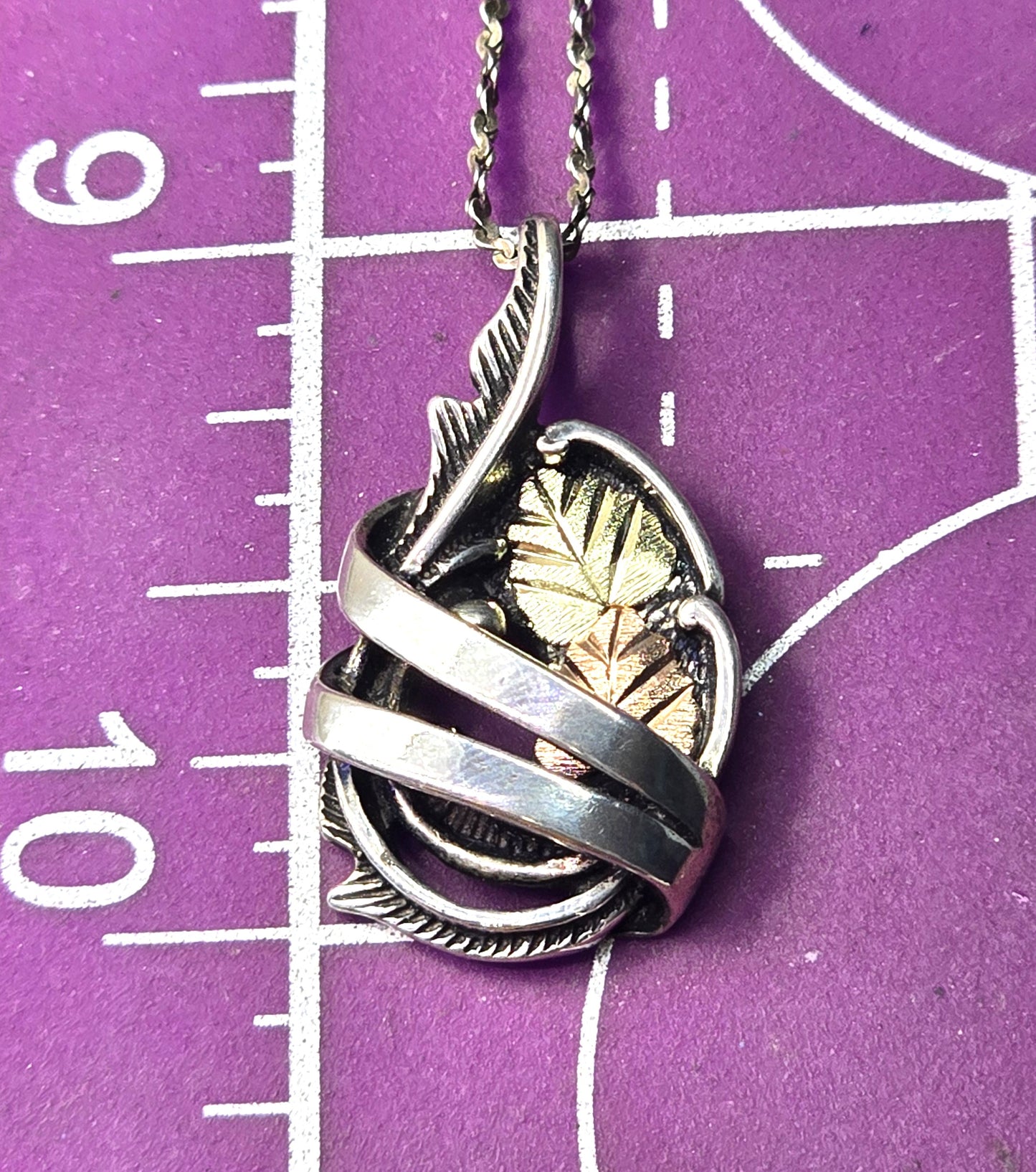 Black Hills Gold Coleman Co Yellow Rose 12k gold Leaf swirled sterling necklace