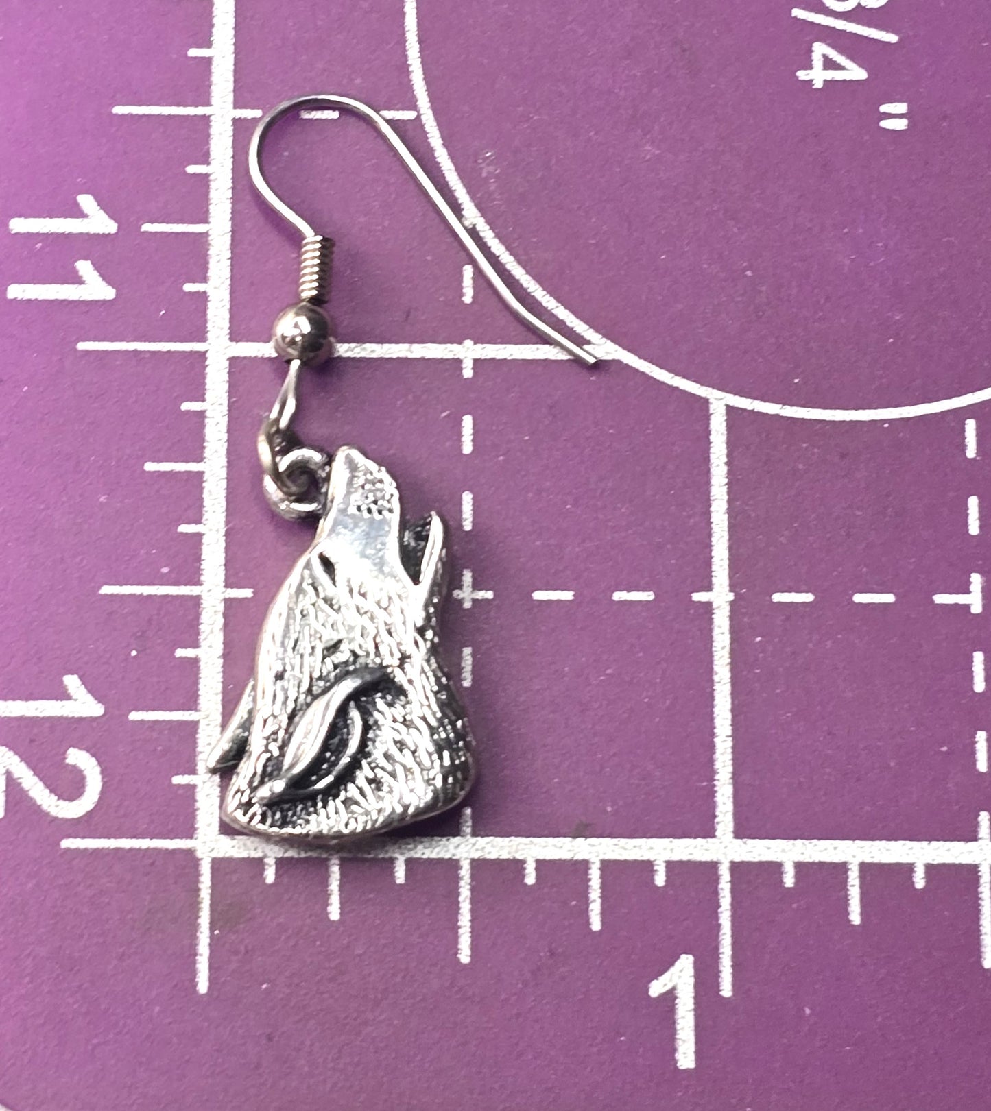 SW Howling at the moon wolf Pewter 1994 vintage signed earrings