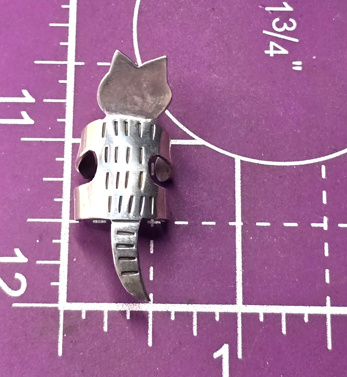 Large tabby cat sterling silver vintage ear cuff no pierce earring