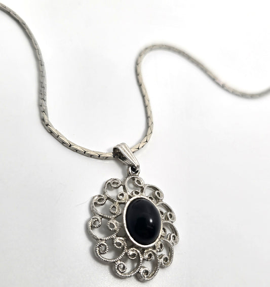Amway Silver toned filigree black glass signed retro vintage pendant necklace