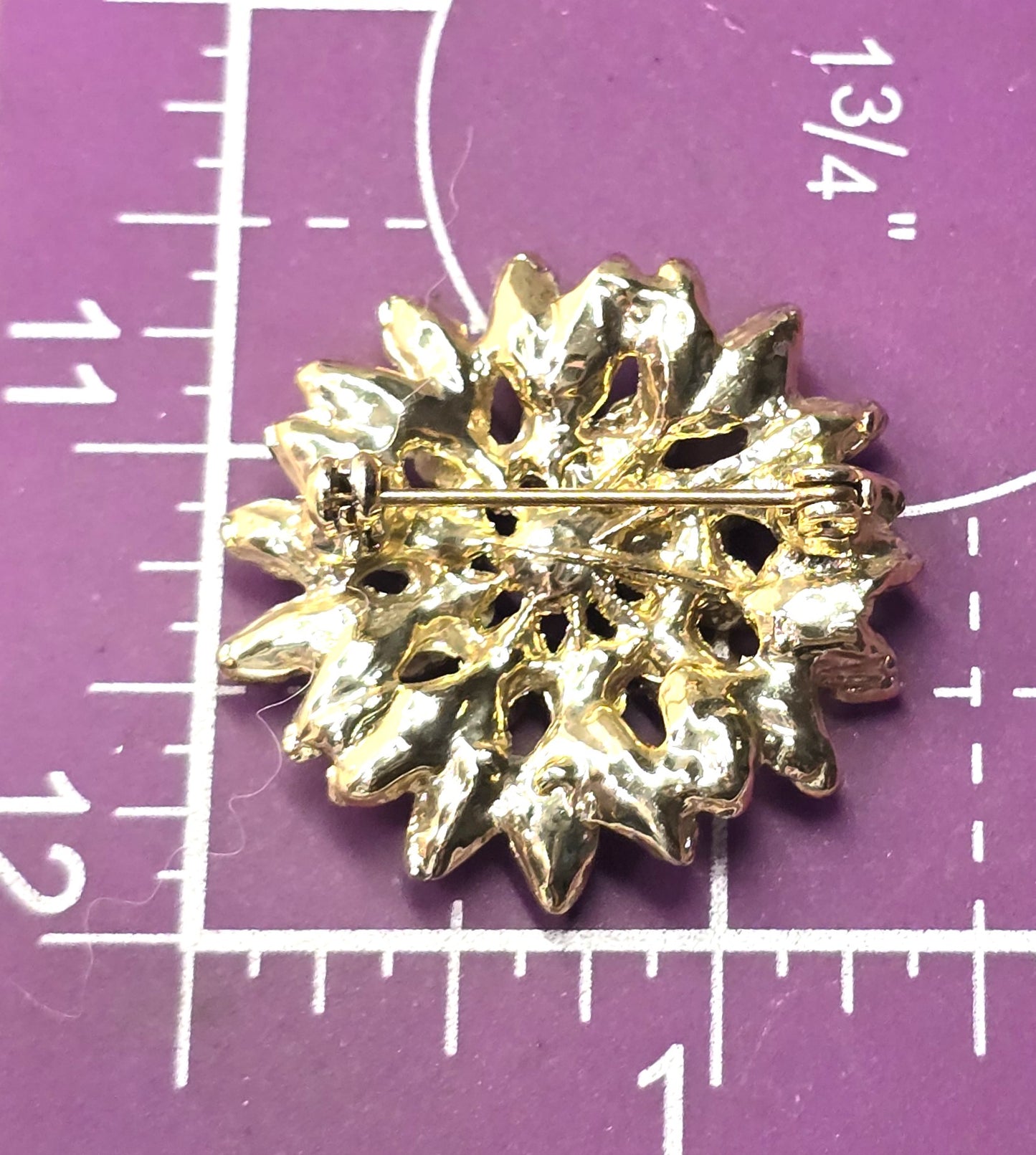 Aurora Borealis rhinestone white faux pearl gold toned flower vintage retro brooch