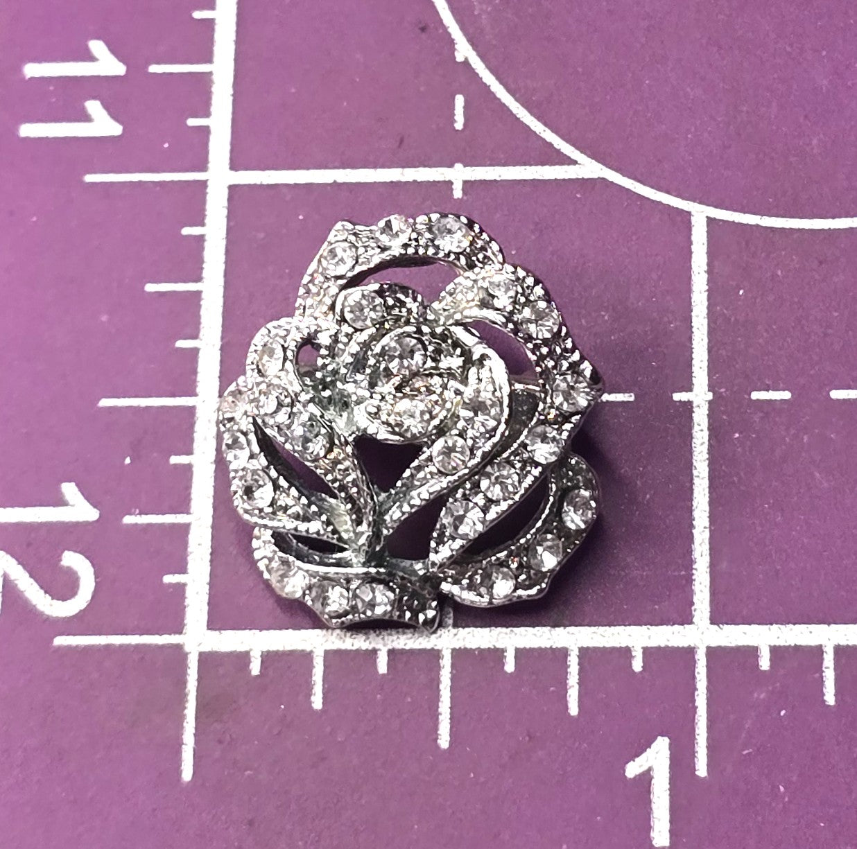 Clear rhinestone Rose vintage flower retro silver toned brooch