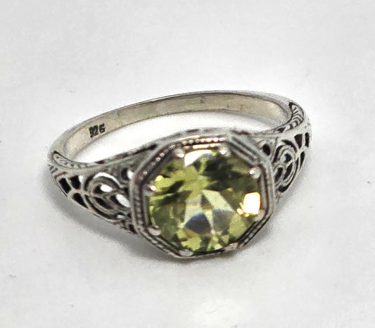 Art Deco style peridot gemstone filigree sterling silver ring size 5.75
