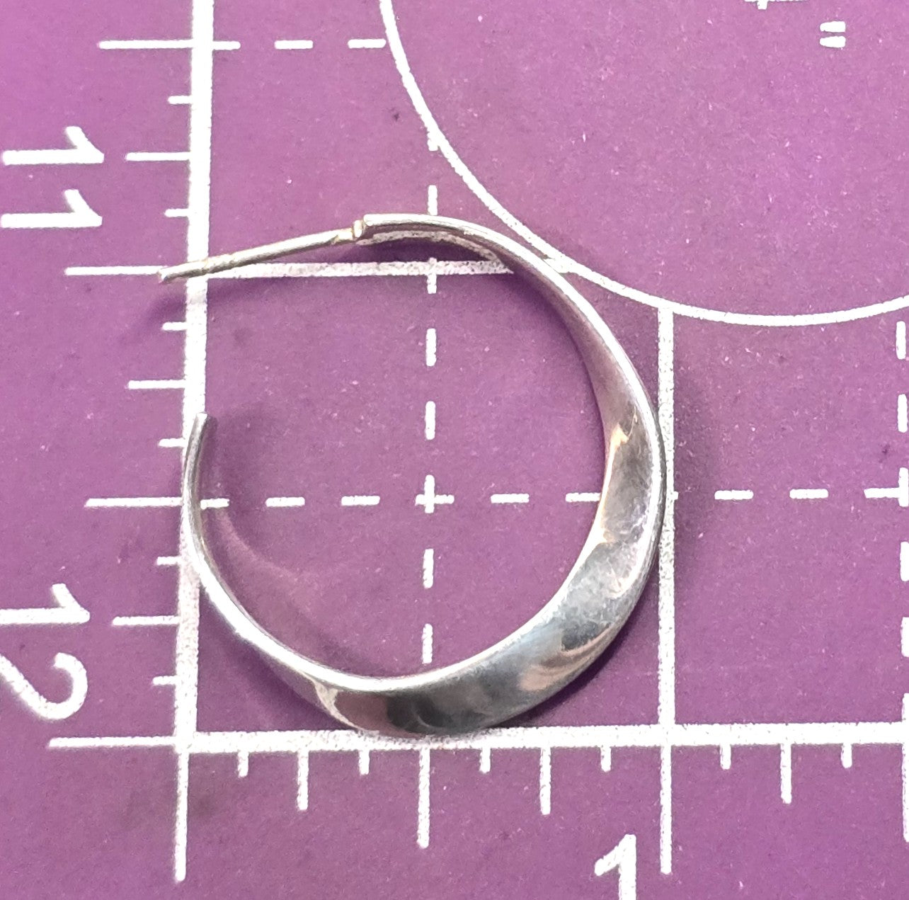 Abstract twisted hoop vintage 1 inch sterling silver post earrings