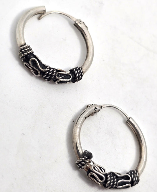Tribal Balinese sterling silver internal thread hollow vintage hoop earrings