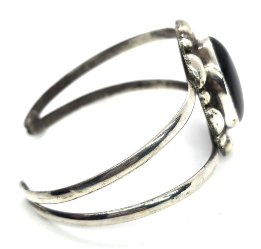 Mexican black onyx split shank vintage sterling silver cuff bracelet