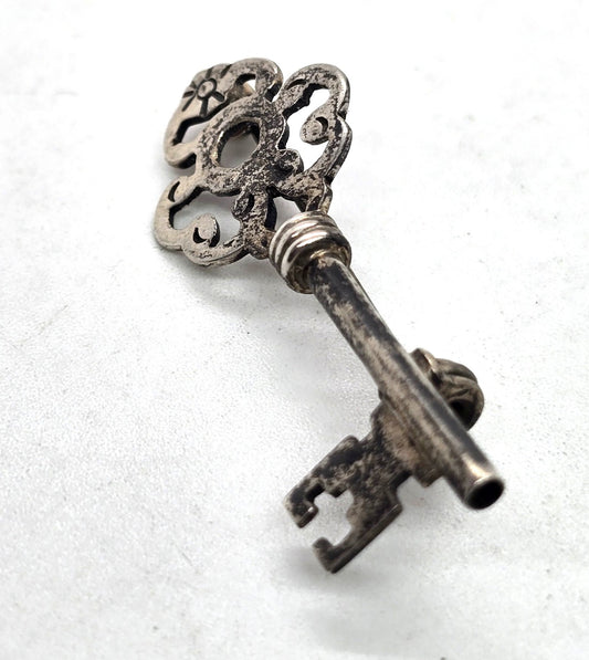 Filigree Key vintage signed Mexico Taxco eagle mark vintage sterling silver brooch
