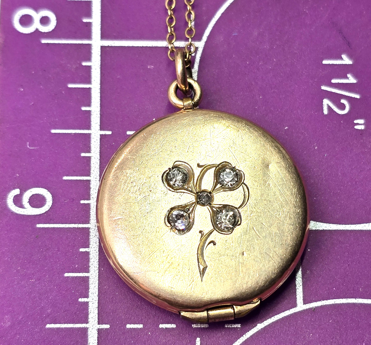 Antique Victorian lucky gold filled 4 leaf clover paste etched locket necklace