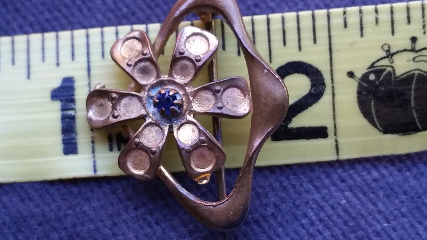 Blue rhinestone Art Nouveau flower brooch