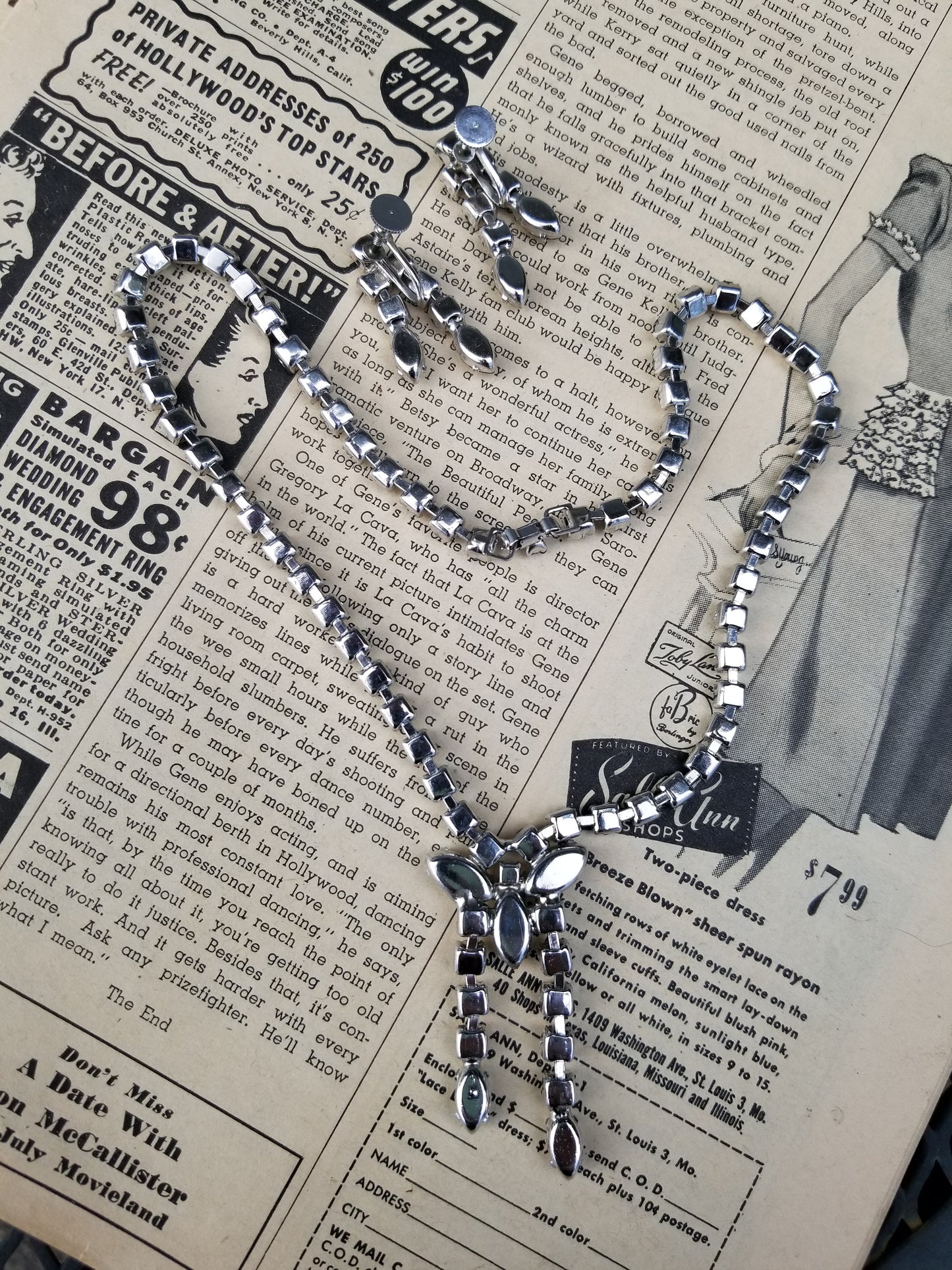 Stunning marquis clear rhinestone demi parure vintage necklace and screw back earrings set