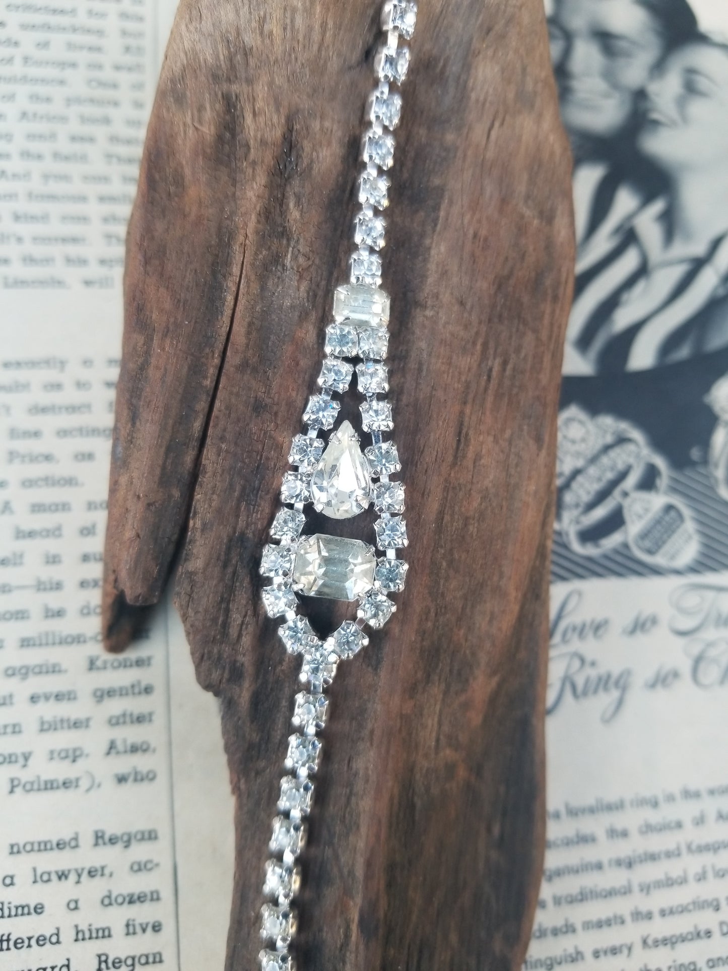 Stunning vintage clear rhinestone tennis bracelet with teardrop accents