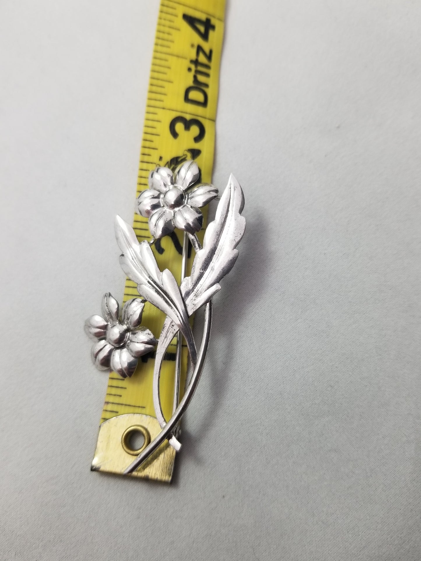 Mid Century WRE W.E. Richards sterling silver flower vintage daisy flower brooch