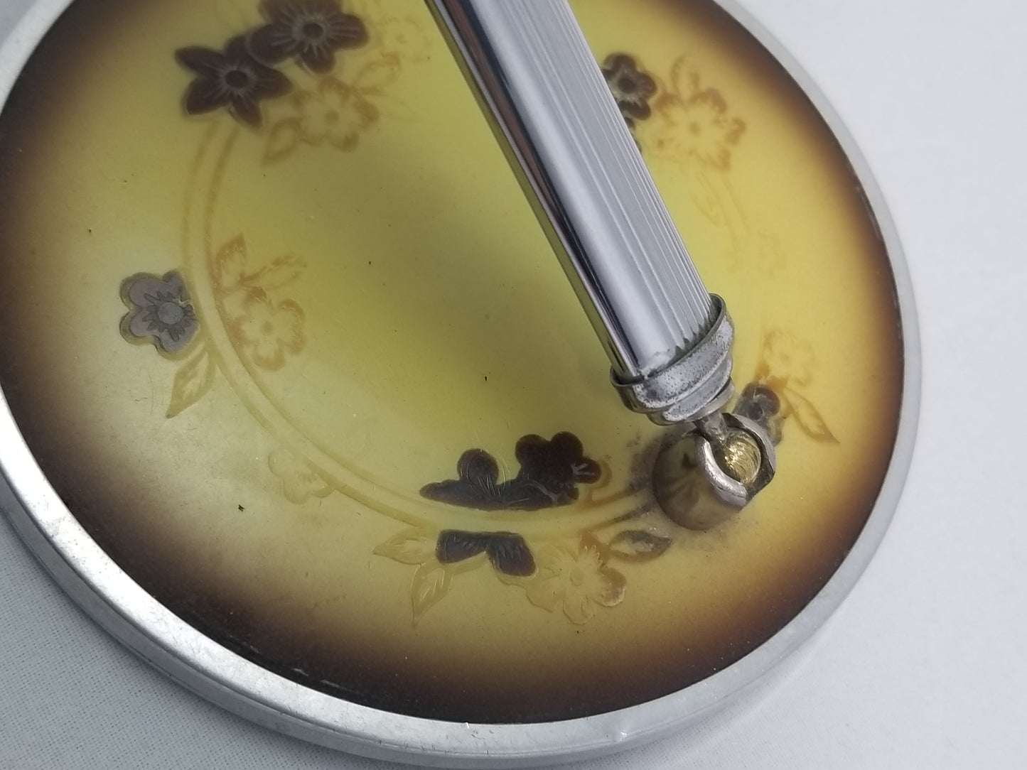Vintage hinged yellow lucite flowers folding travel hand mirror collectable great condition
