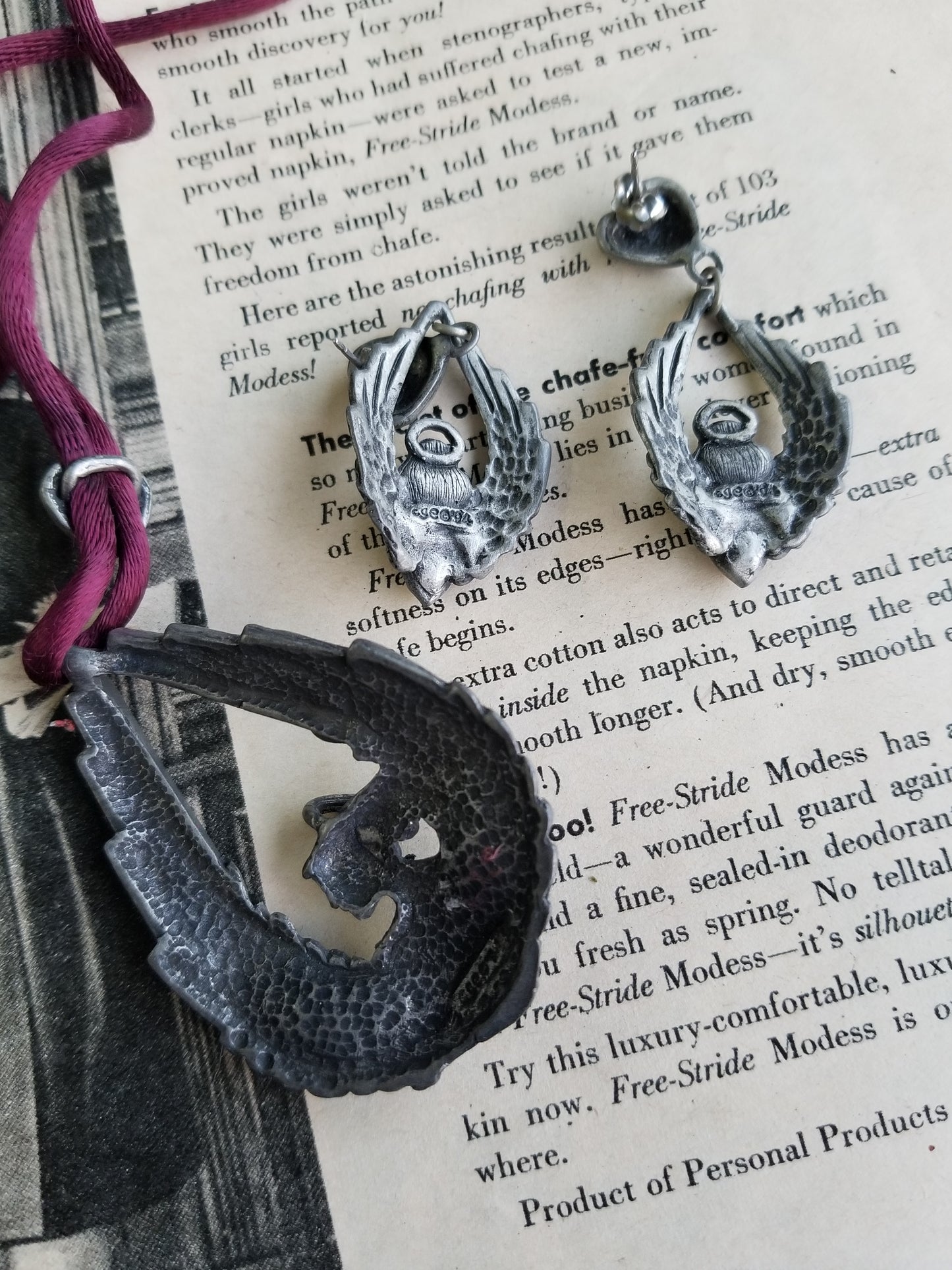 EGE Pewter 1994 angel's with purple rhinestone heart necklace and earrings set on silk cord