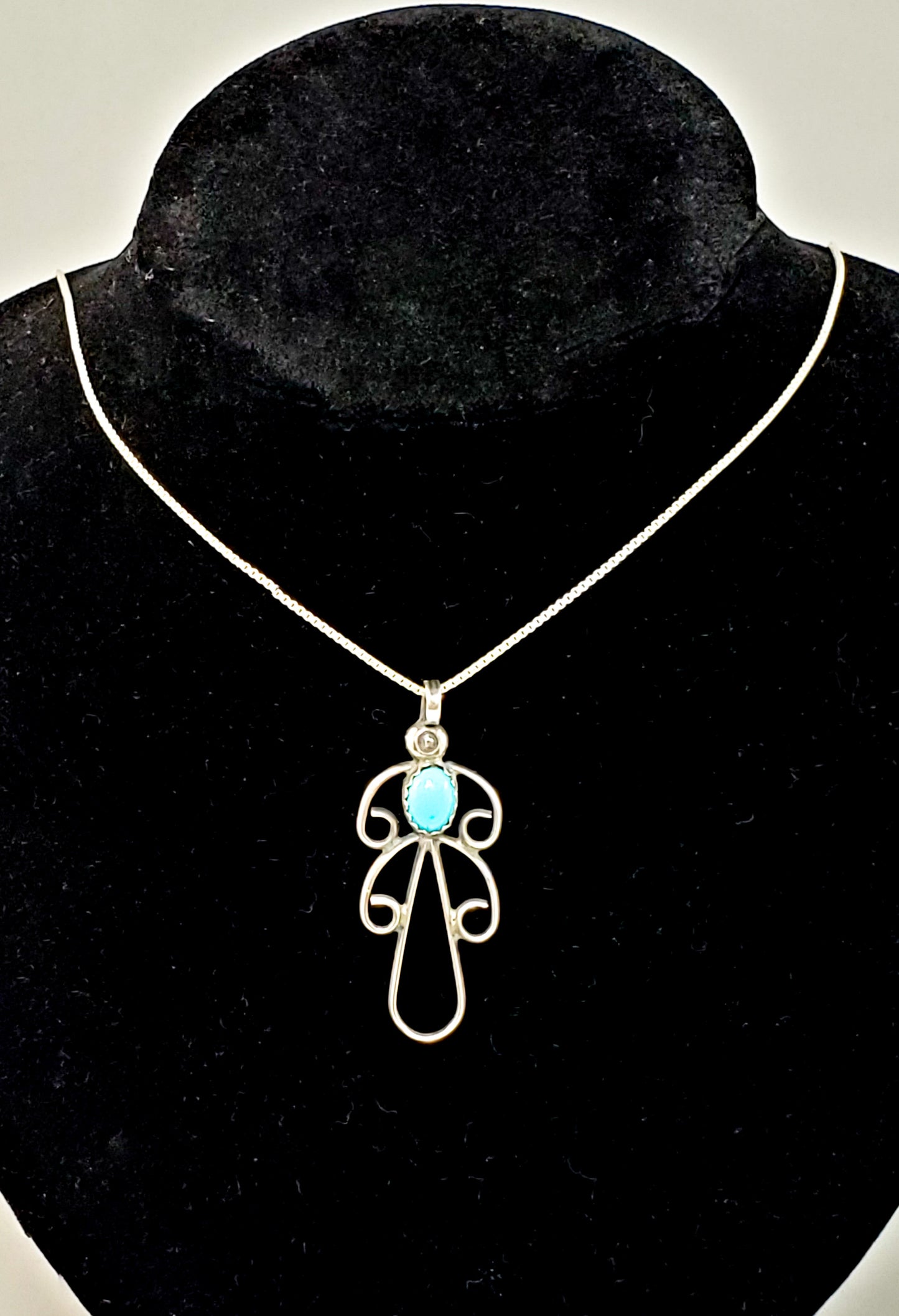 Navajo turquoise sterling silver Native American turquoise bird pendant necklace 925