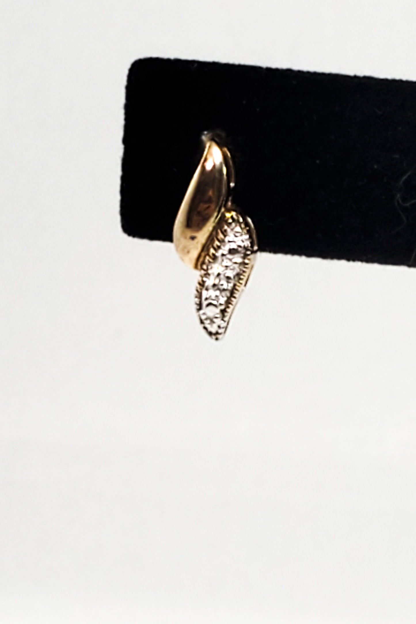 Vintage WM 925 gold over sterling Cubic Zirconia CZ stud earrings
