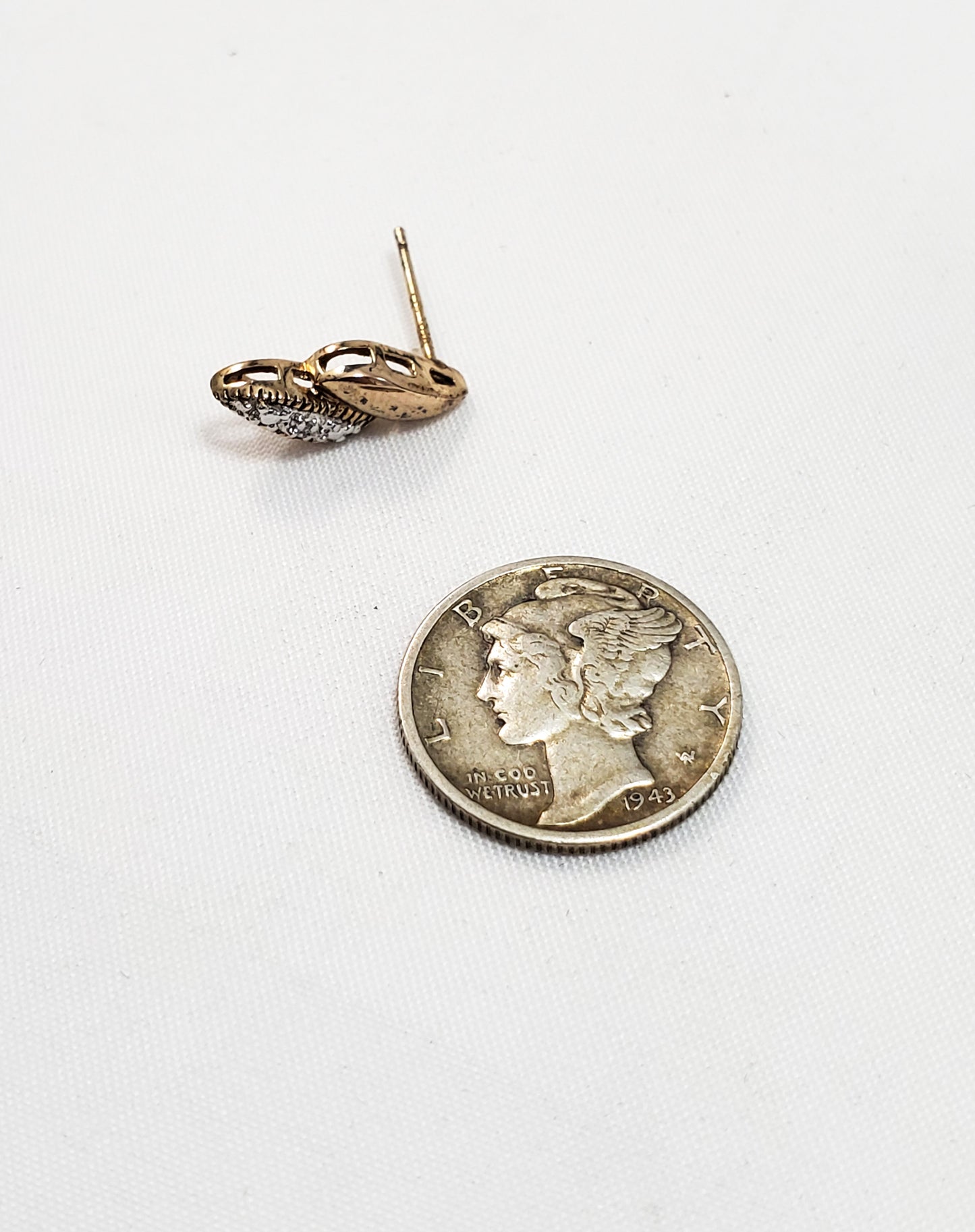 Vintage WM 925 gold over sterling Cubic Zirconia CZ stud earrings