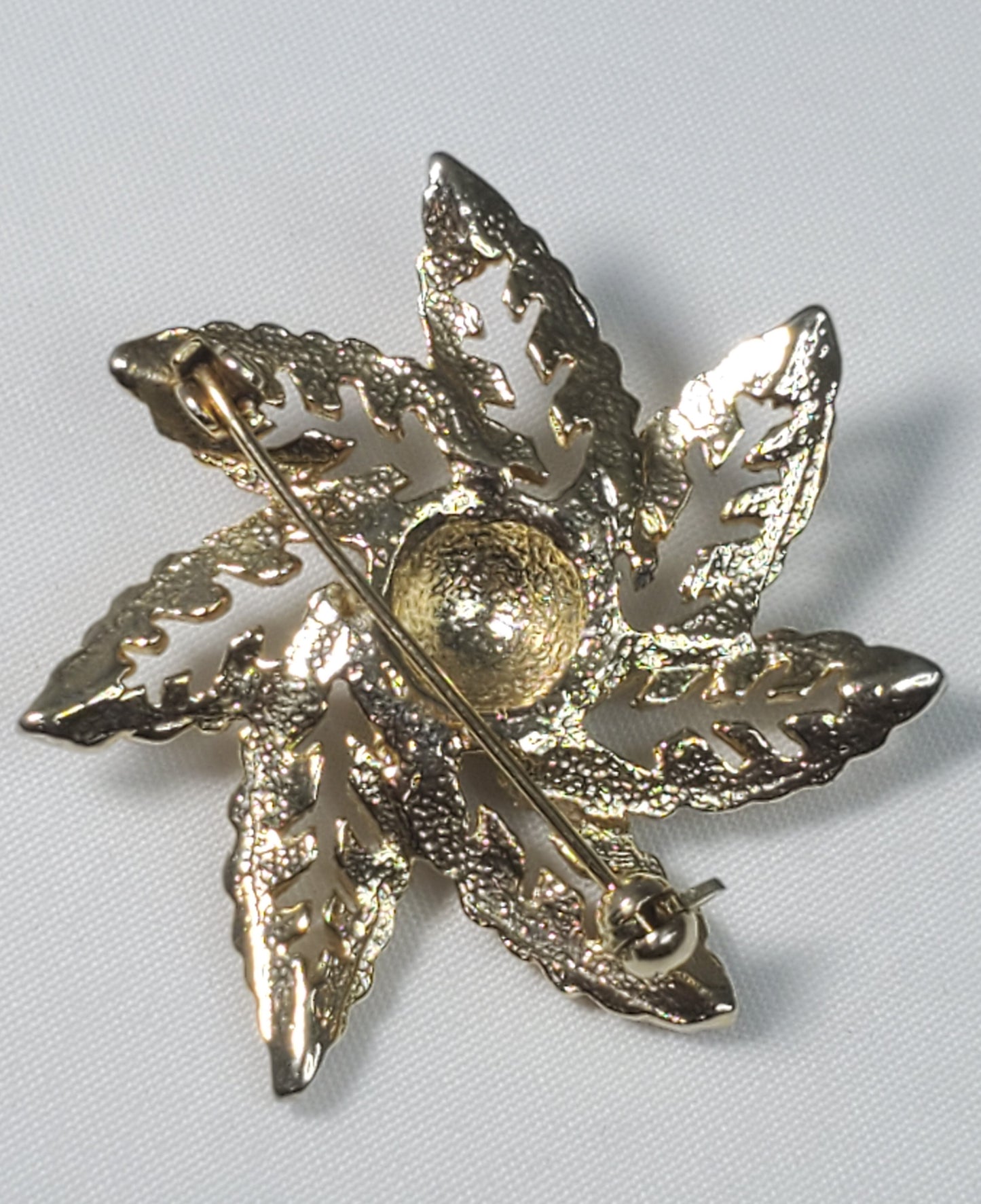 Vintage snowflake style leaf brooch with faux pearl flower accent pin