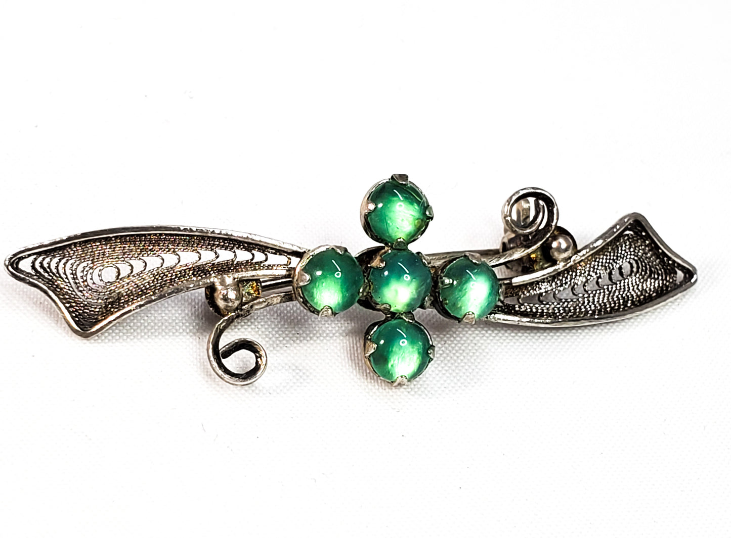 Antique sterling silver and bright green stone spun silver brooch 925 holiday