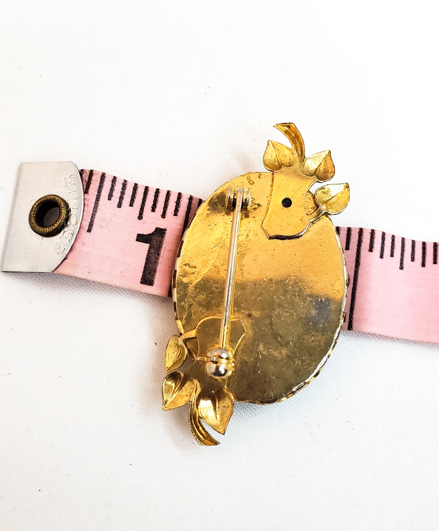 Victorian Revival banded agate vintage brooch pin mid century