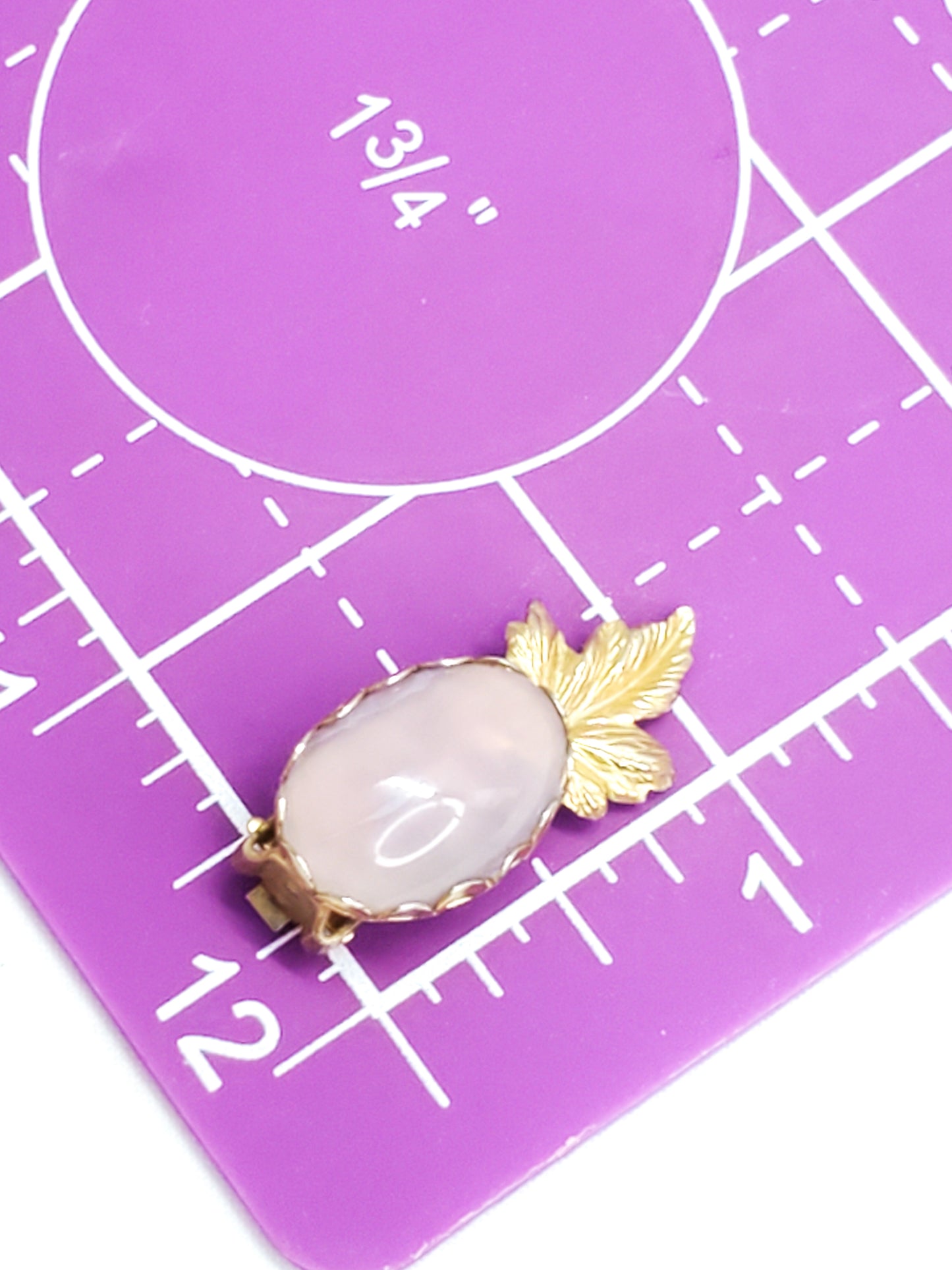 Purple agate gold toned clip on leaf earrings mid century pin up