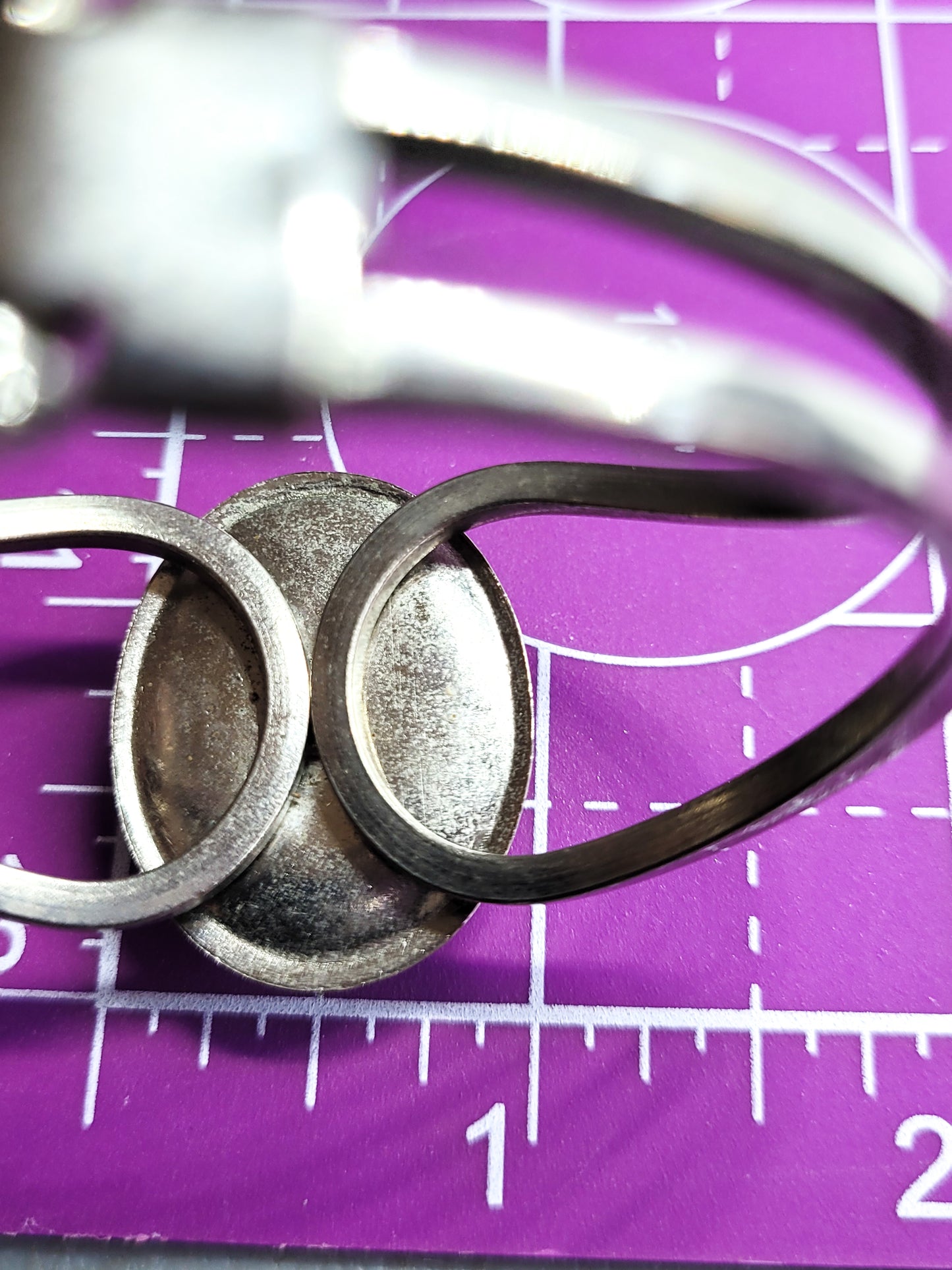 Tiger's eye large gemstone silver toned vintage clamper bracelet