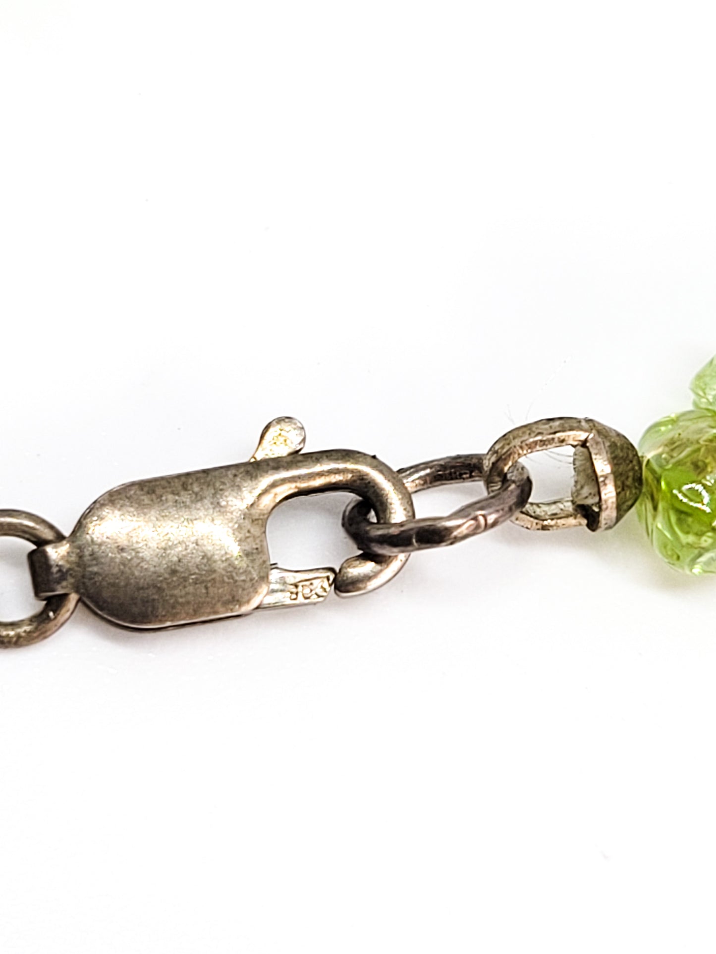 Peridot chip and mother of pearl vintage gemstone sterling silver necklace