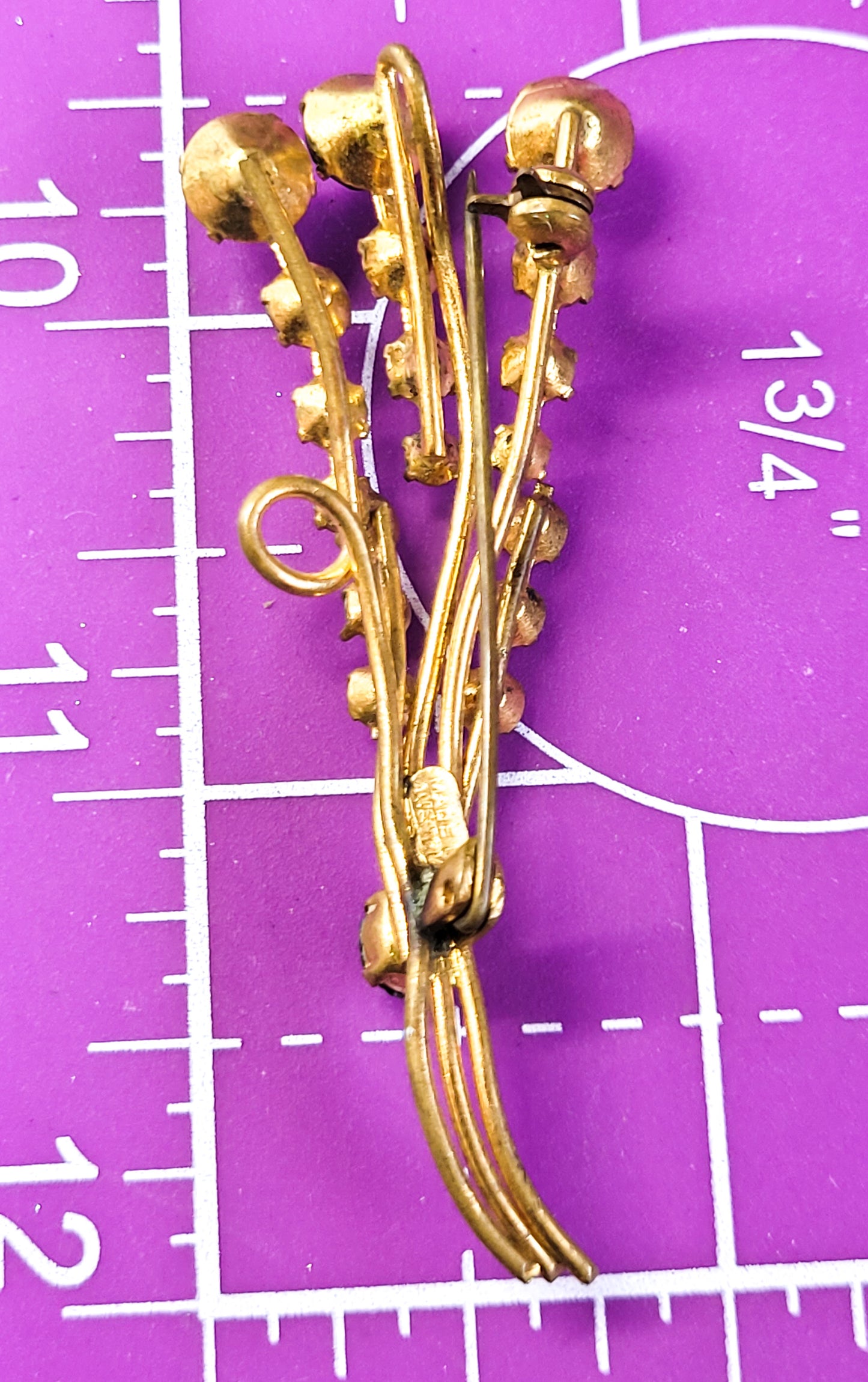 Made in Austrian bright green and clear chaton gold toned vintage mid century brooch