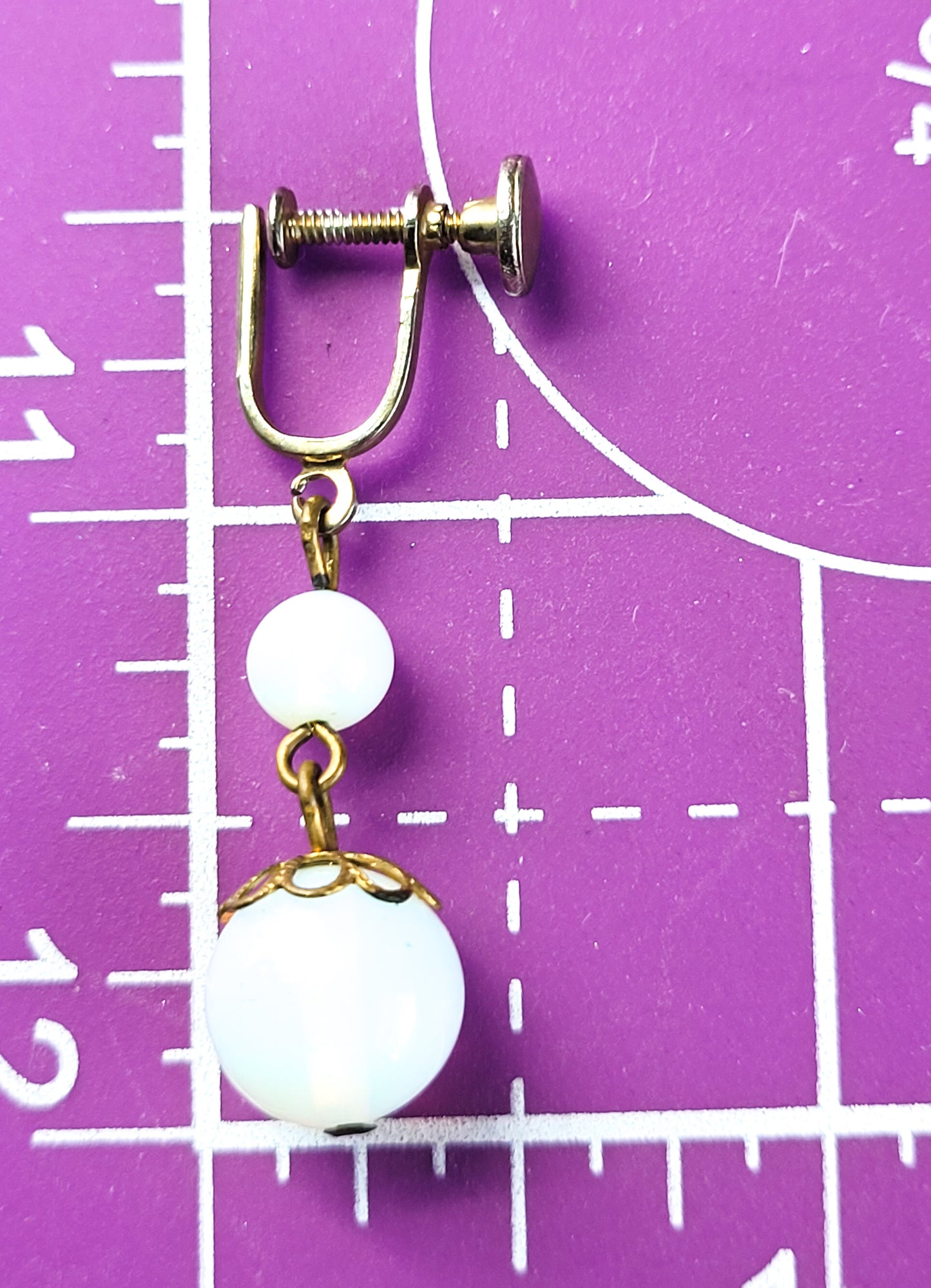 Antique Opalite beaded gold toned drop vintage screw back earrings