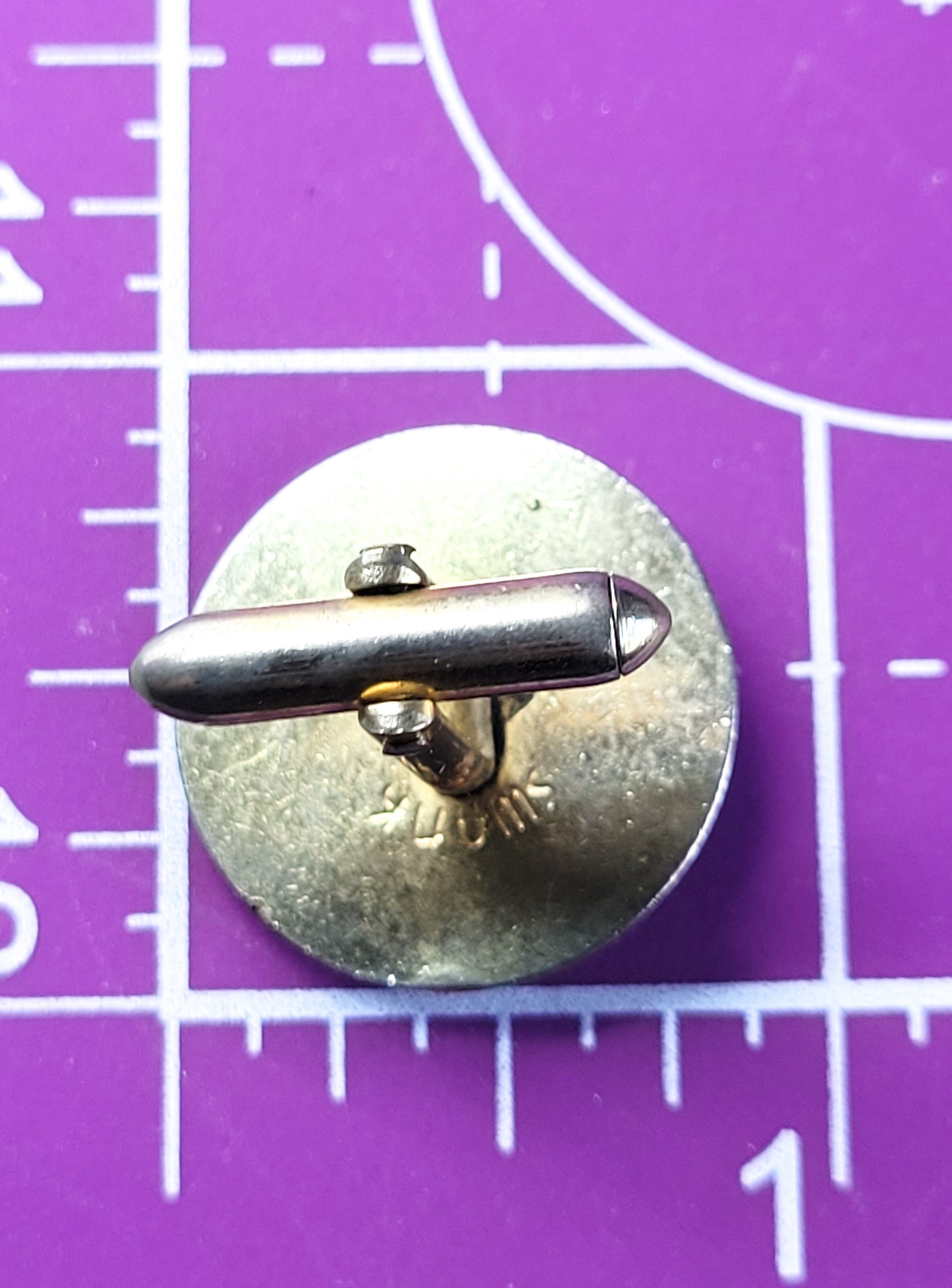 Swank signed gold toned vintage green jade gemstone mid century cufflinks