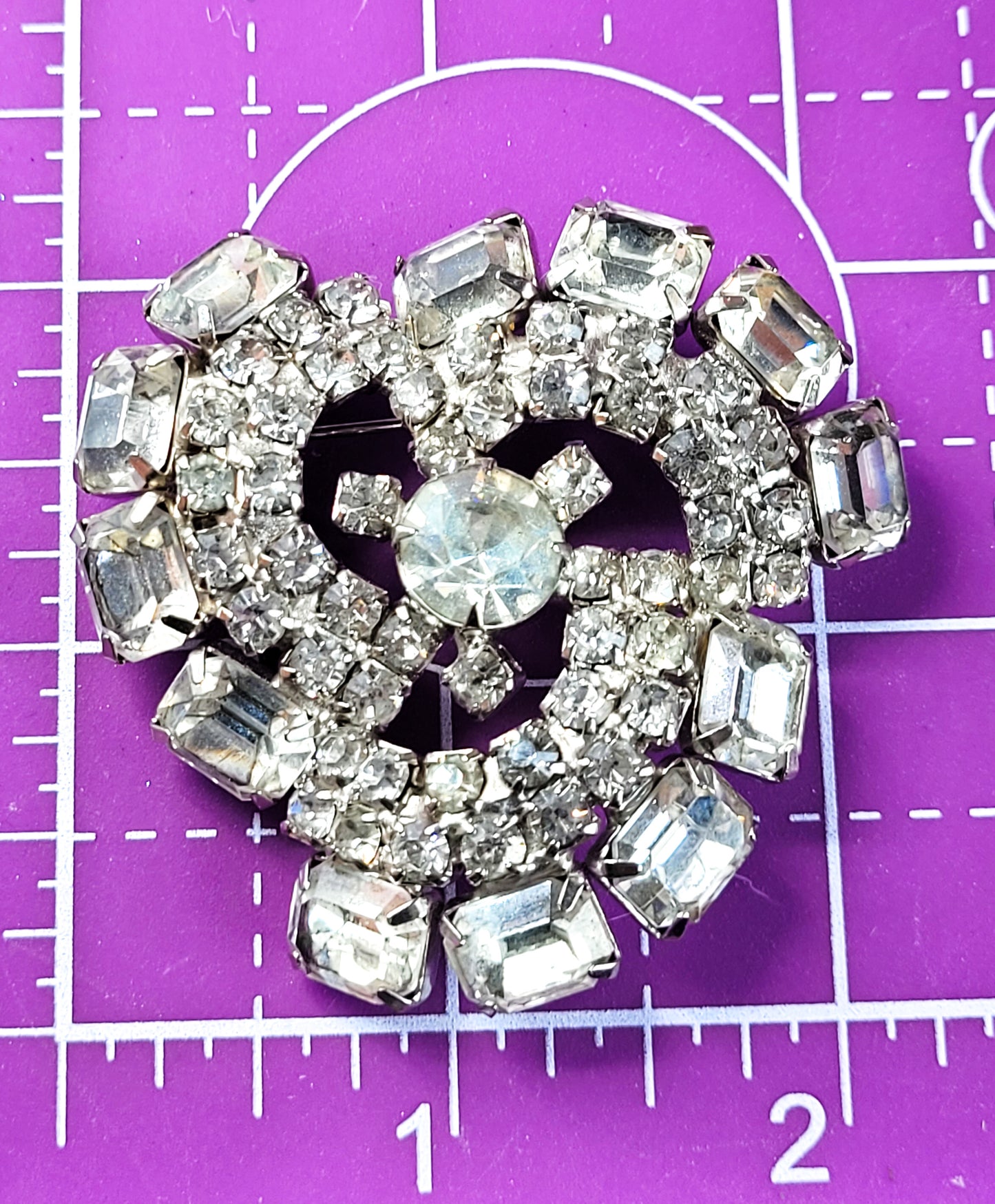 Emerald cut clear rhinestone large mid century spiral scatter brooch pin