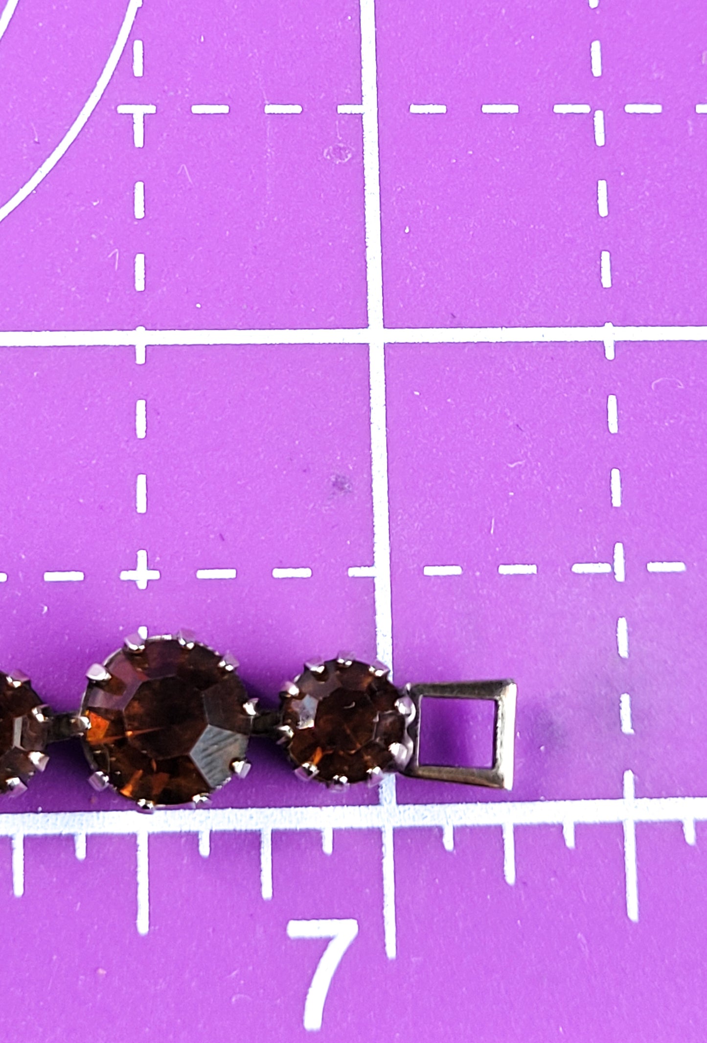 Vintage brown topaz round chaton prong set vintage mid century rhinestone bracelet