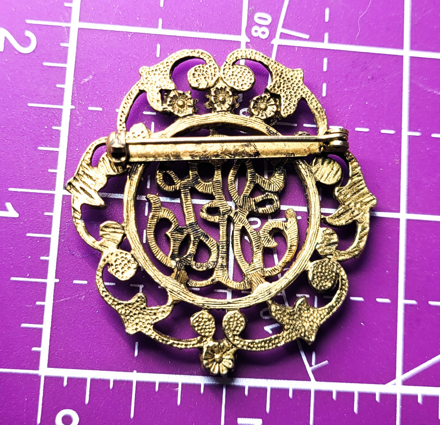 Monogram EET vintage gold toned flower roccoco style brooch