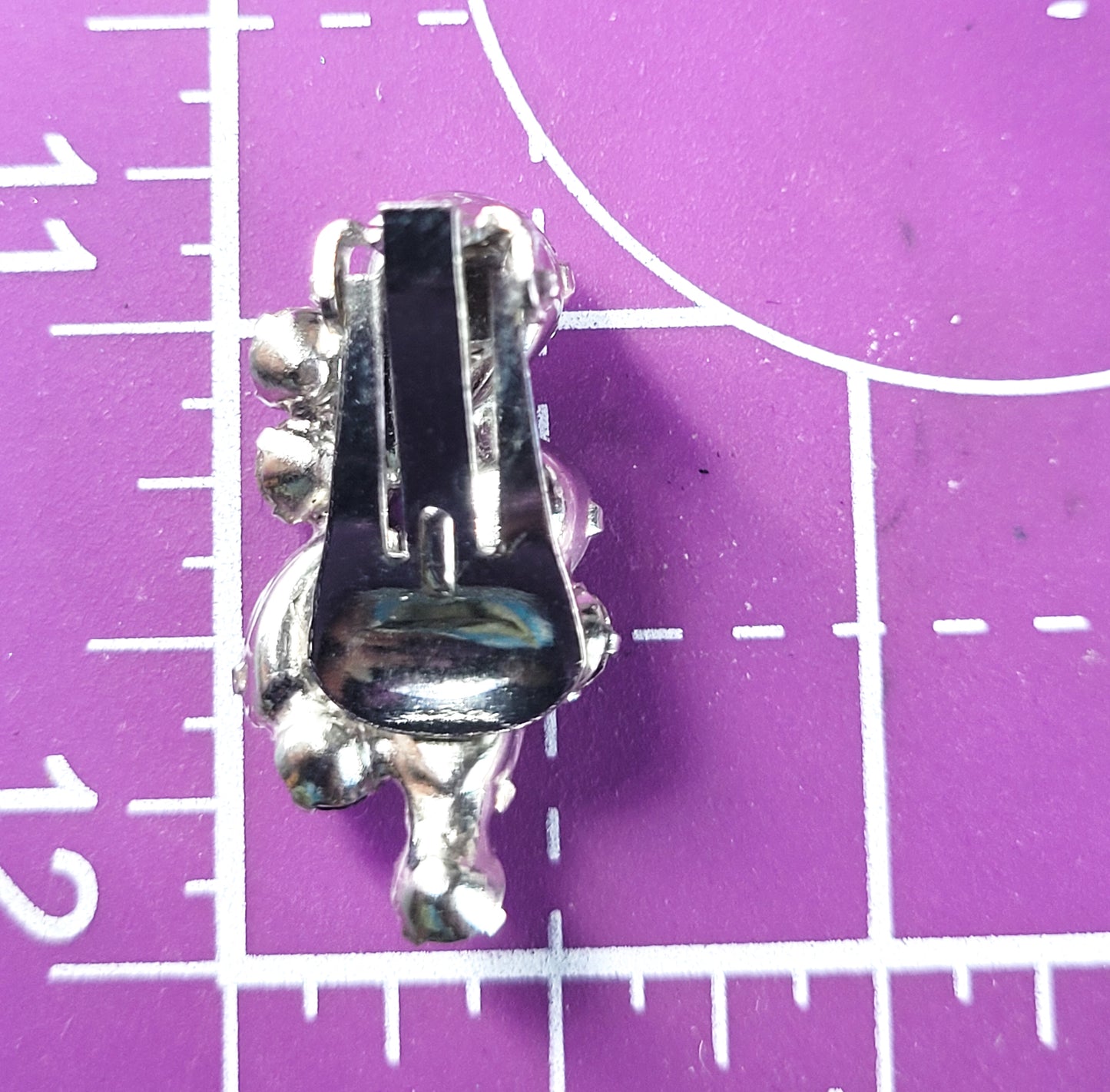 Mid century bright clear and silver crystal vintage rhinestone clip on earrings