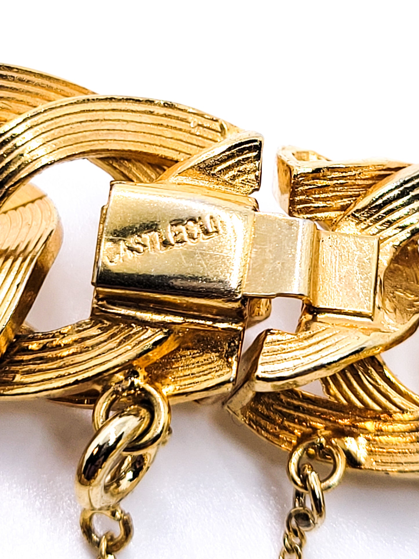 Castlecliff Gold toned vintage signed chain link textured tennis bracelet