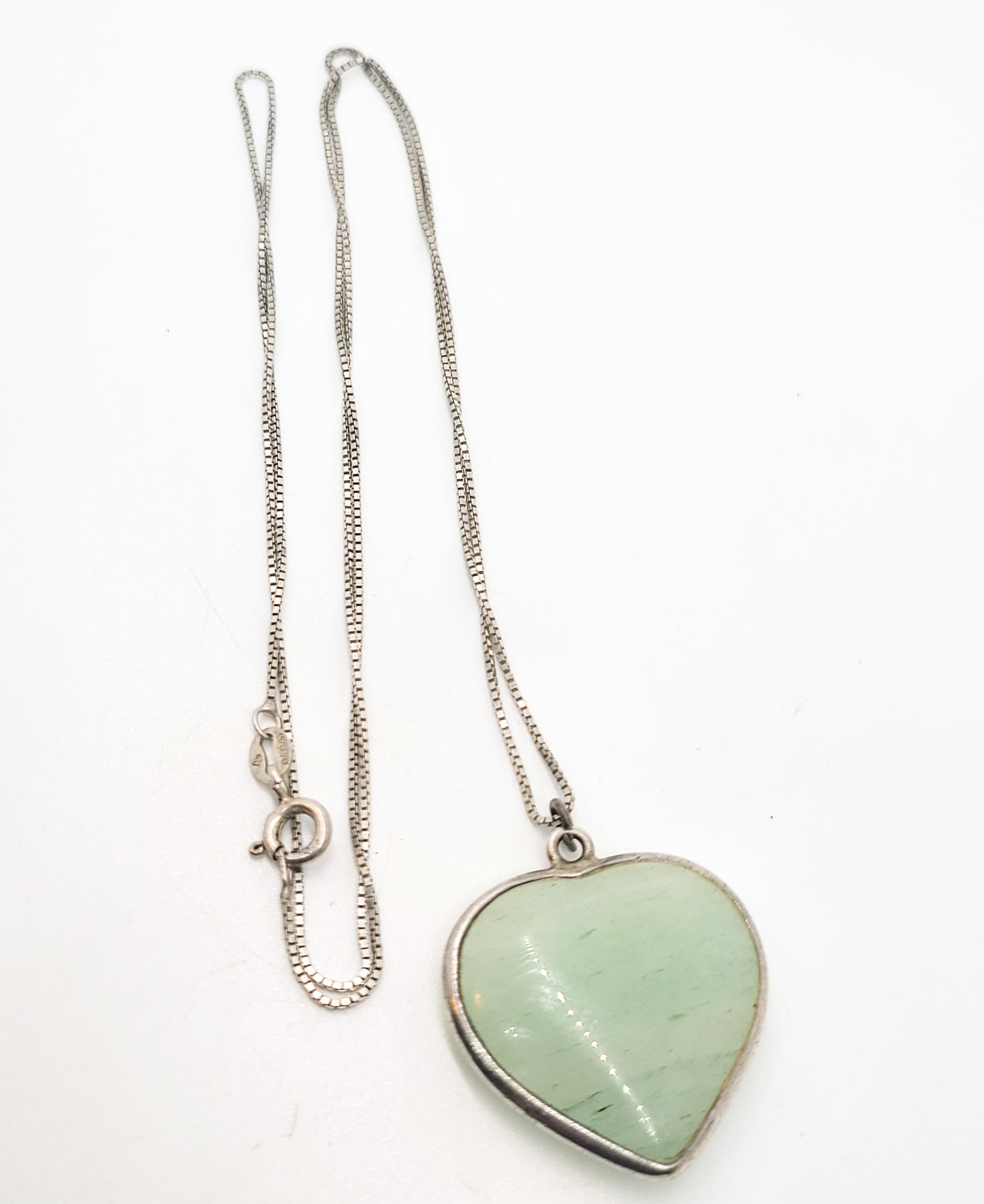 Nephrite Jade green gemstone sterling silver vintage heart necklace 925
