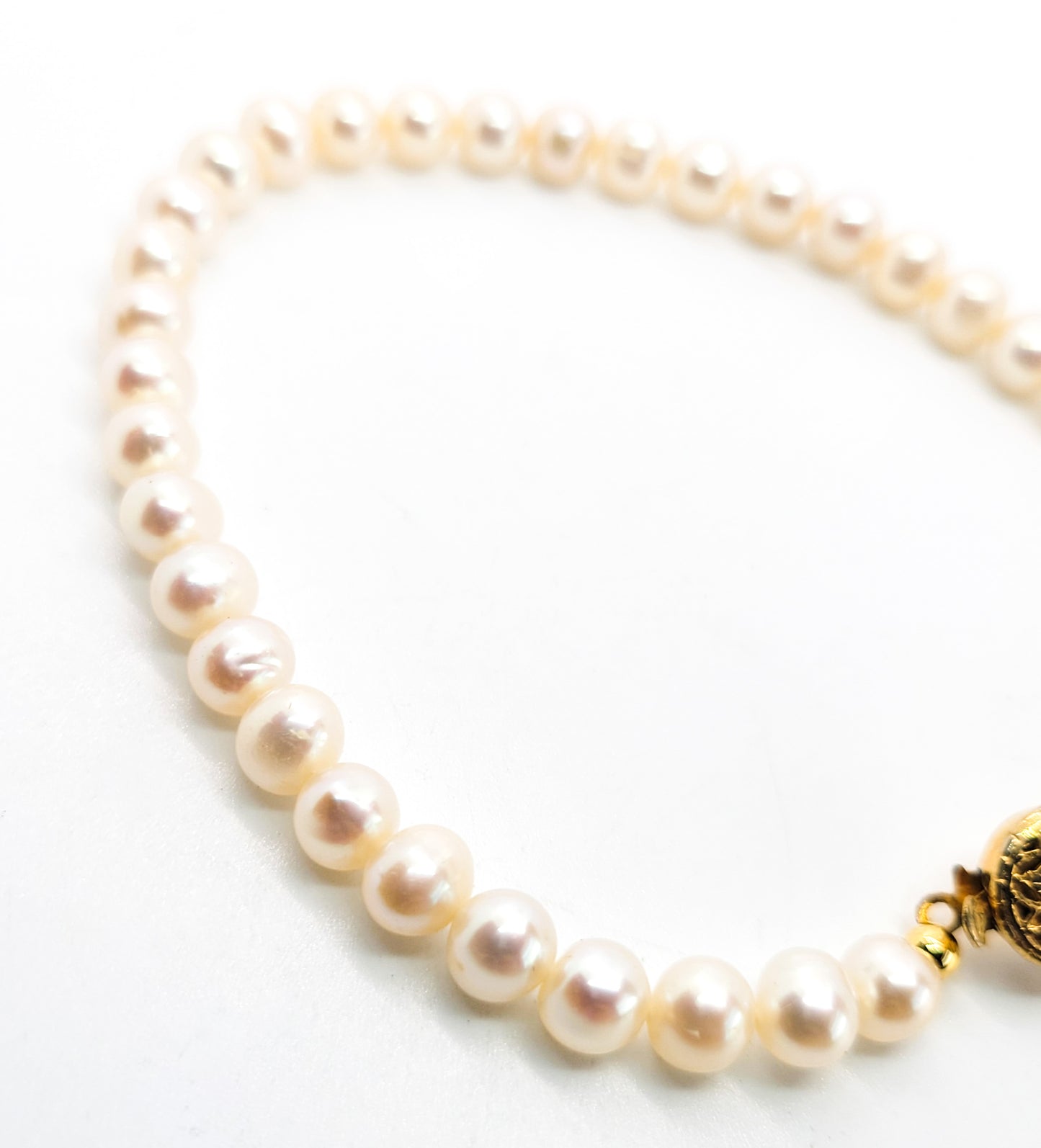 Cream natural 6mm freshwater pearl single strand vintage tennis bracelet gold toned