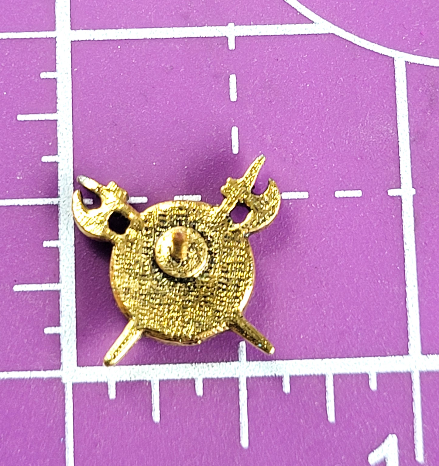 Ballou Fleur De Lis double axe vintage gold toned tie tack pin