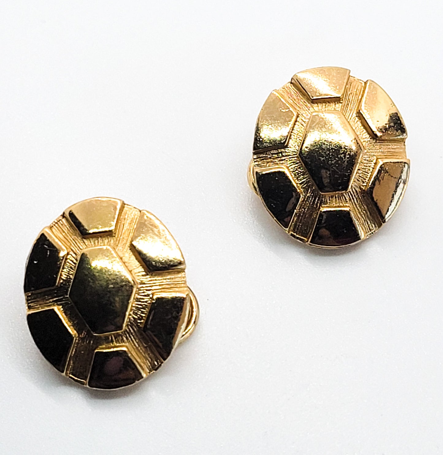 Napier Turtle shell vintage gold toned cluster signed clip on earrings