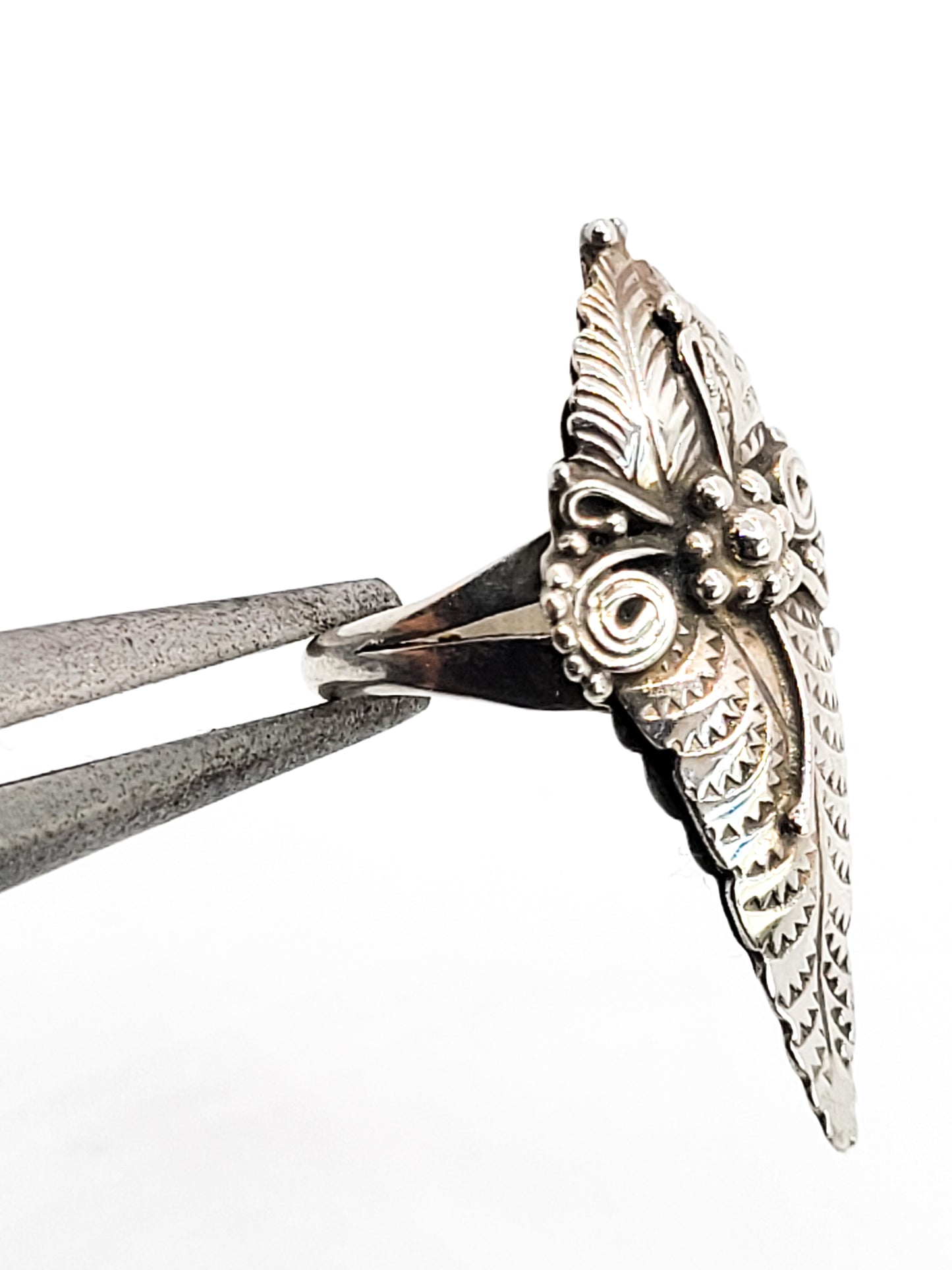 Native American Artisan Navajo sterling silver feather vintage ring size 5.75