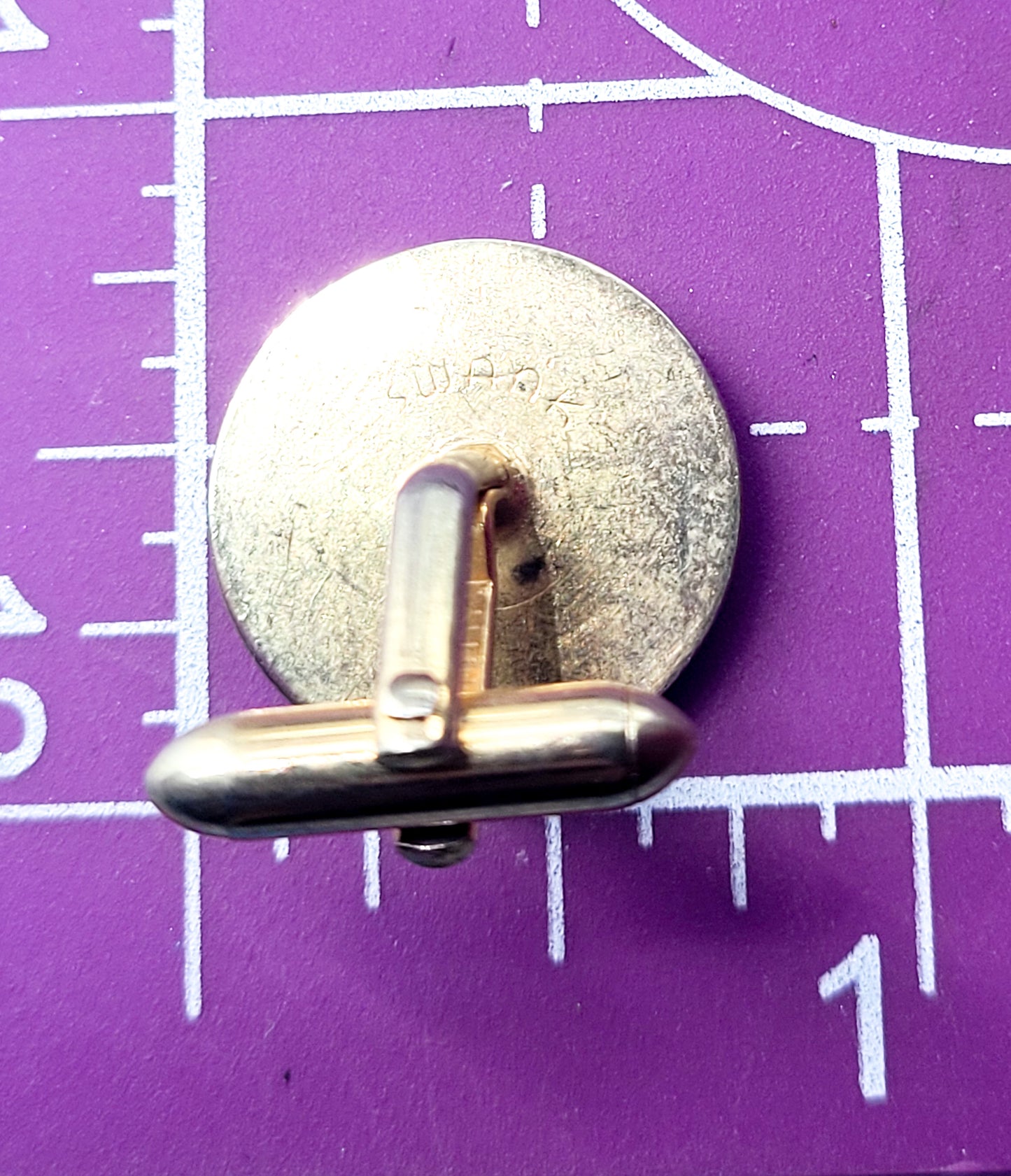 Swank black and gold wood grain textured signed vintage cuff links