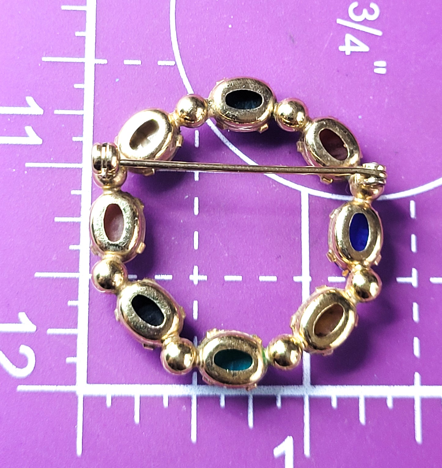 Egyptian revival Carved Gemstone Scarab beetle gold filled vintage circle brooch