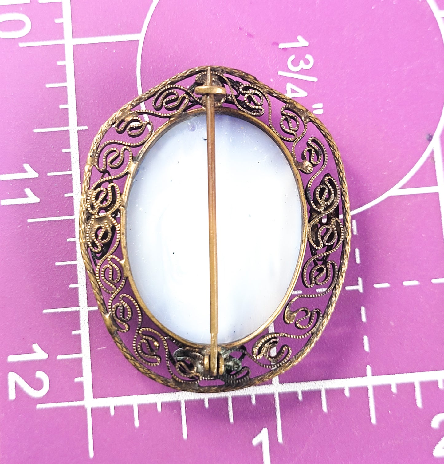 Blue Faux Star Sapphire art glass gold toned spun silver vintage brooch