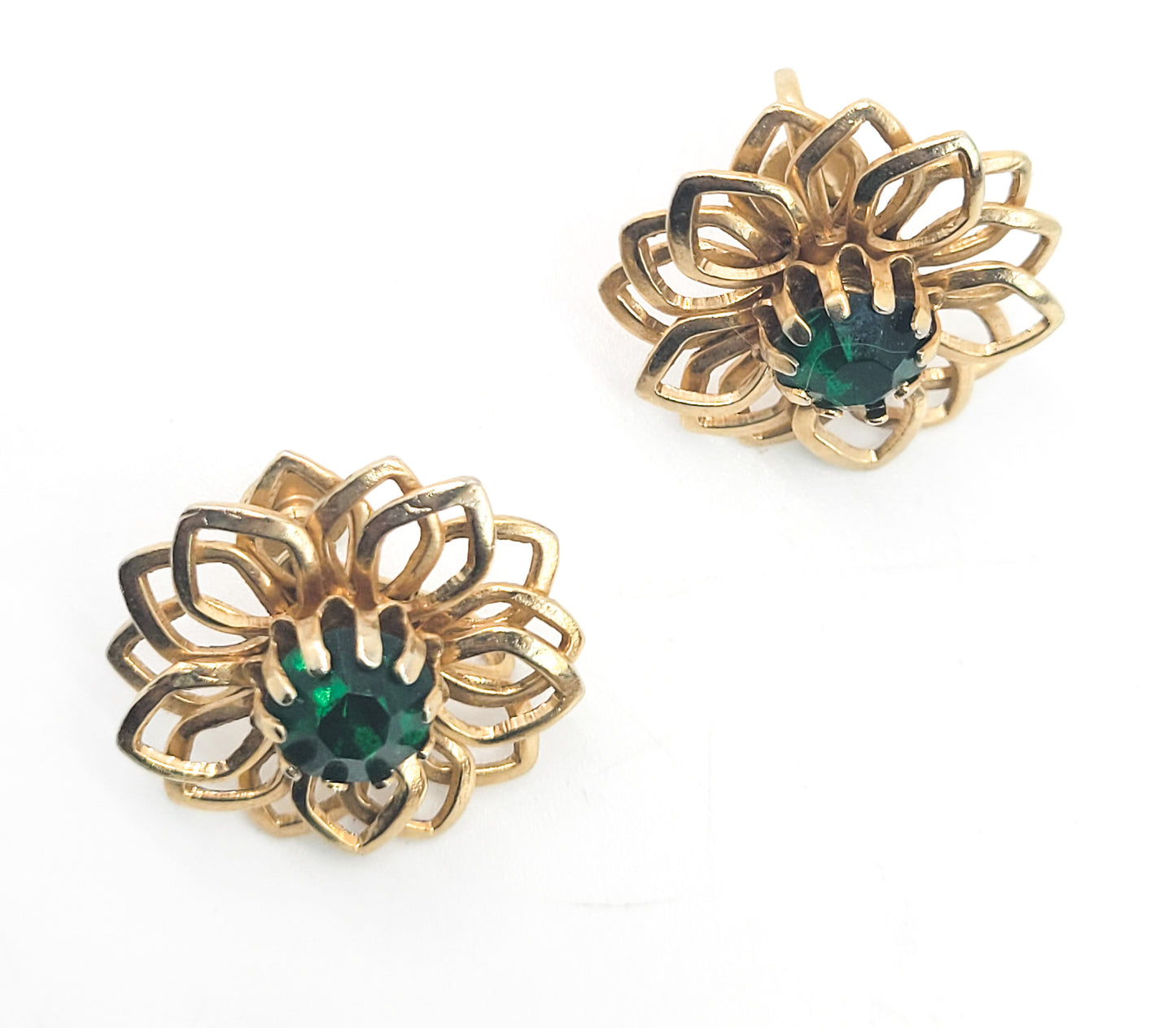 Hunter green rhinestone gold flower open work vintage screw back earrings