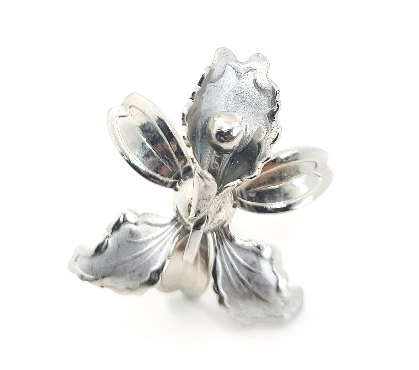 Iris silver toned detailed 3D vintage screw back flower earrings
