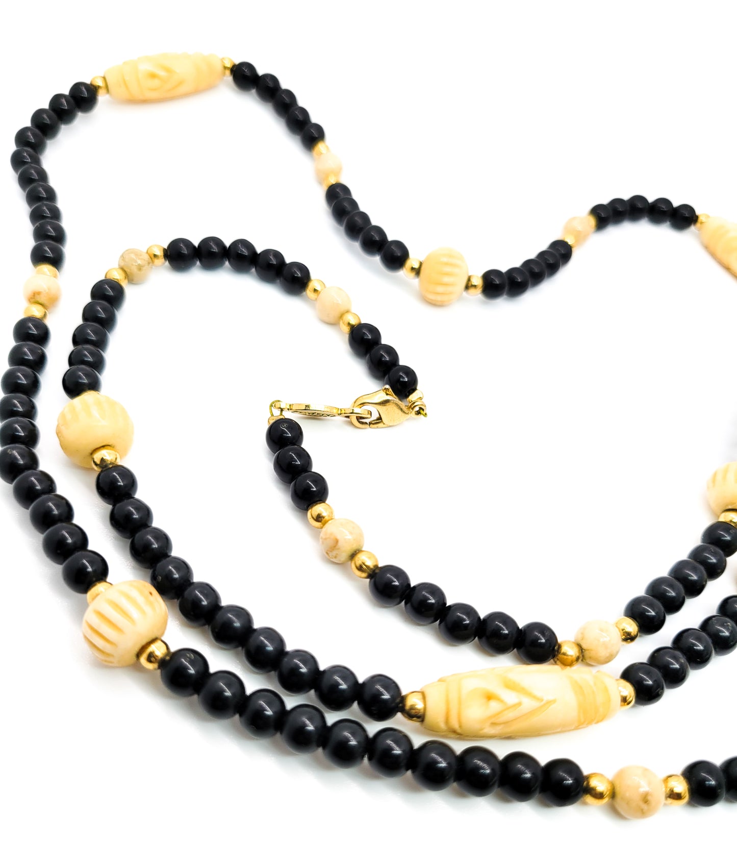 Napier signed carved natural beaded black and gold signed retro vintage necklace