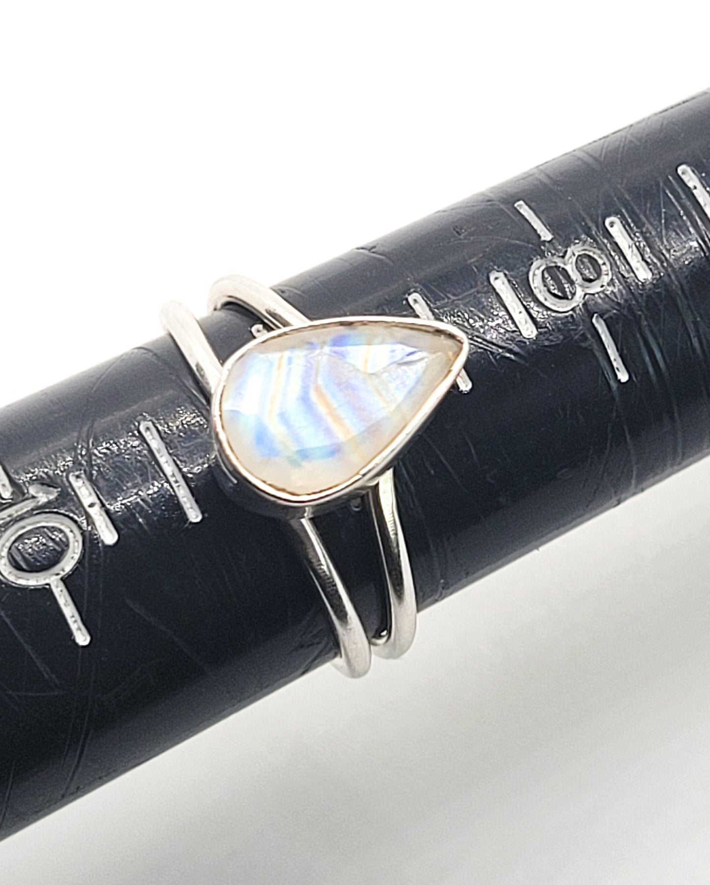 Rainbow flash faceted pear cut moonstone split shank sterling silver ring size 9