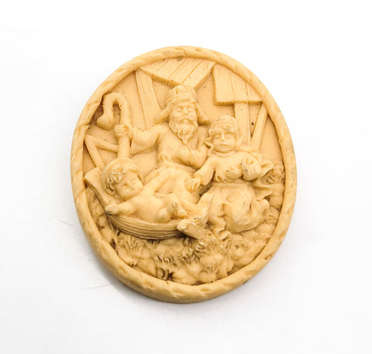 Jesus in the Manger Christmas Nativity vintage carved resin brooch
