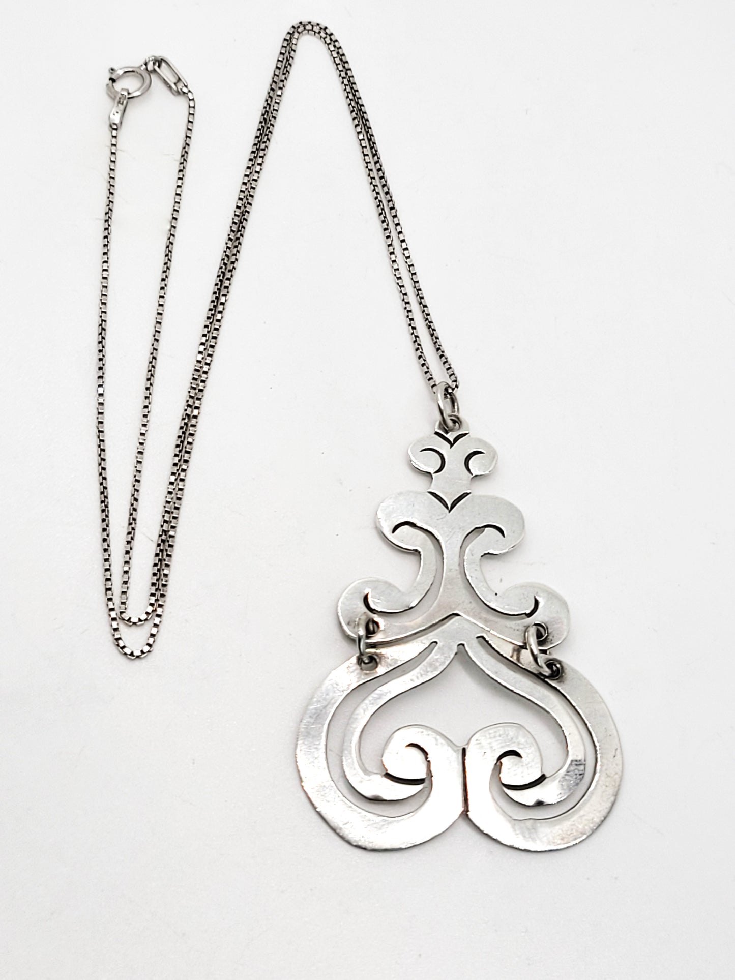 Tribal Heart Open Work Artisan handcrafted vintage sterling silver necklace