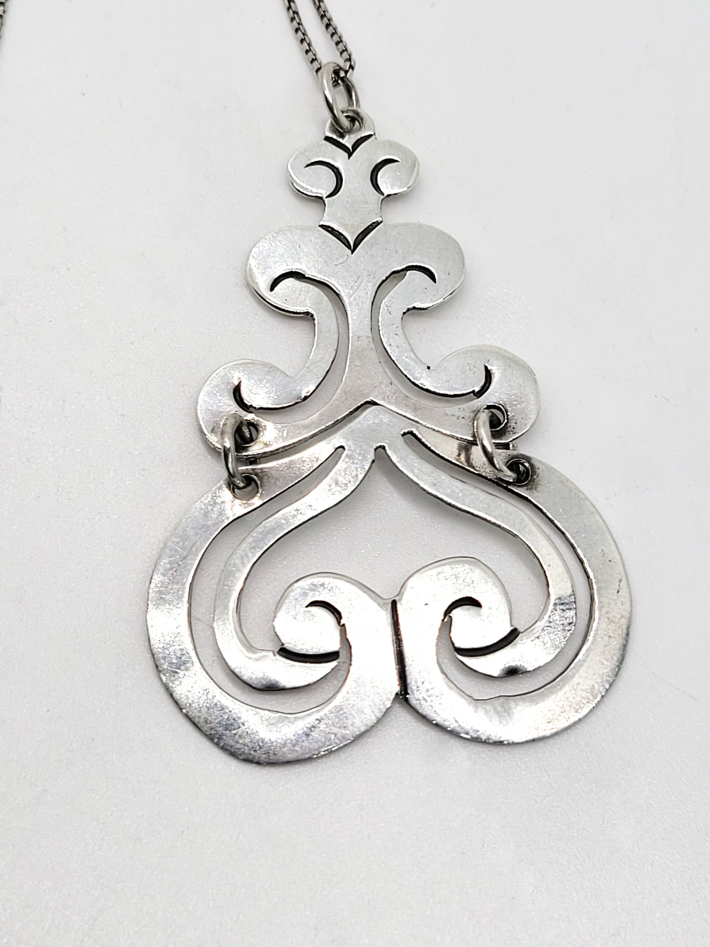 Tribal Heart Open Work Artisan handcrafted vintage sterling silver necklace